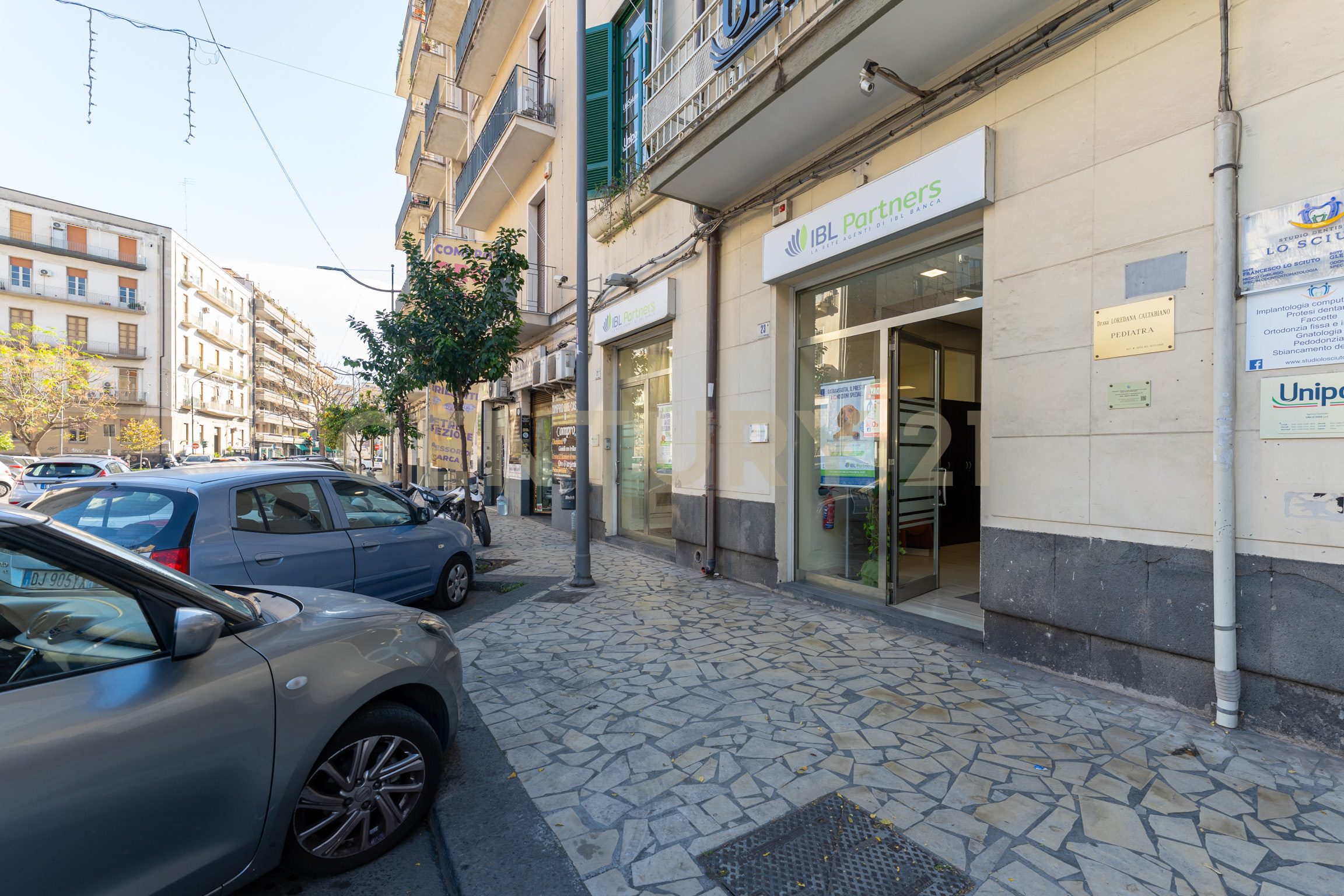 Locale commerciale ristrutturata in corso delle province 23, Catania
