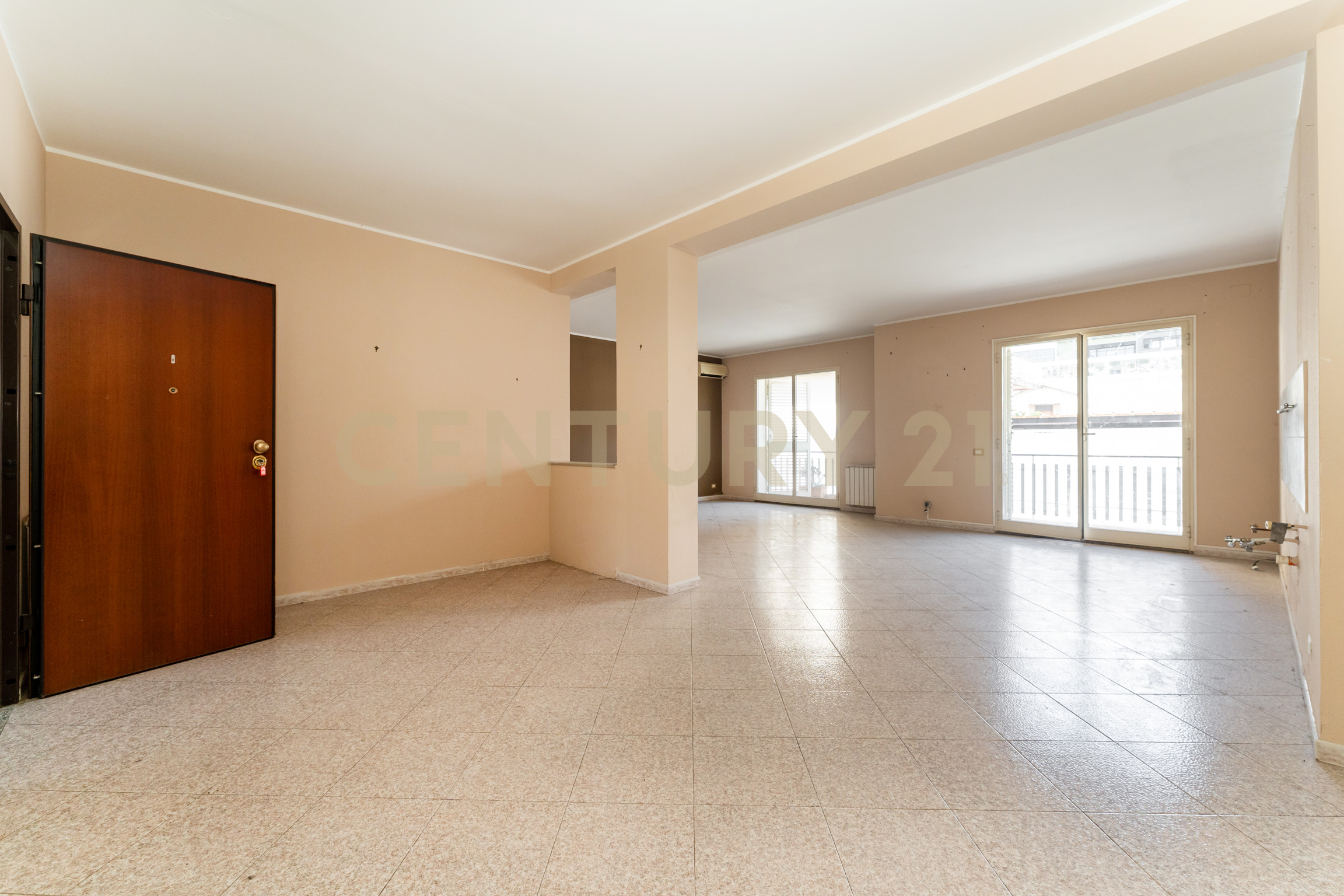 Appartamento con terrazzo in viale delle olimpiadi 12, Catania