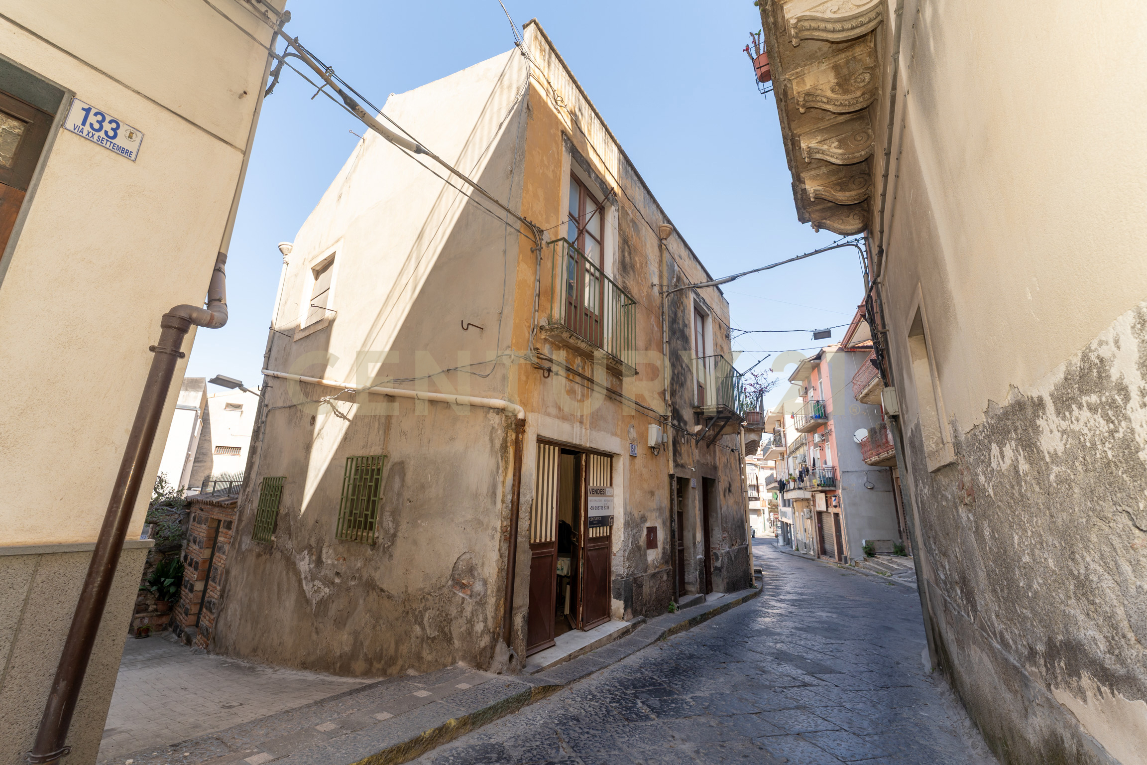 Casa indipendente da ristrutturare in via xx settembre 153, Motta Sant'Anastasia