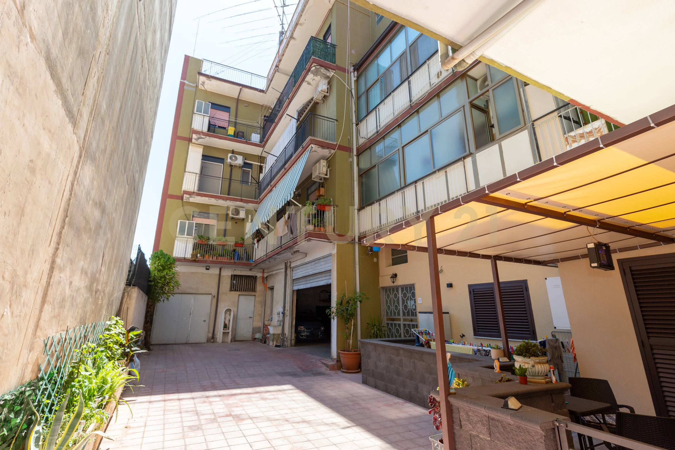Quadrilocale in affitto in via dei sanguinelli 13, Catania