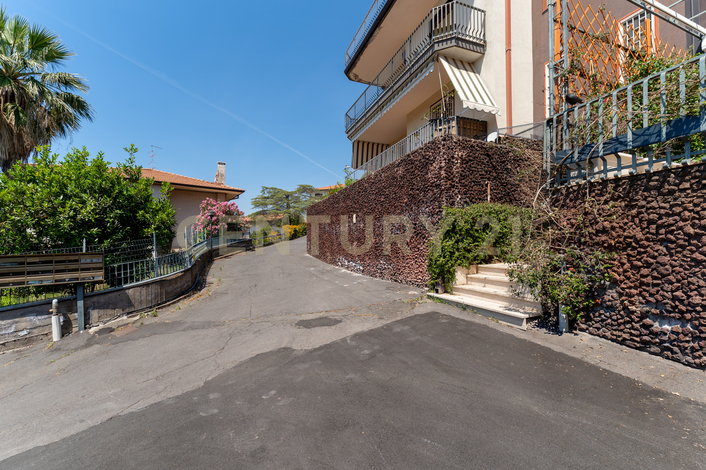 Bilocale vista mare in via g. m. frontini 49, Aci Castello