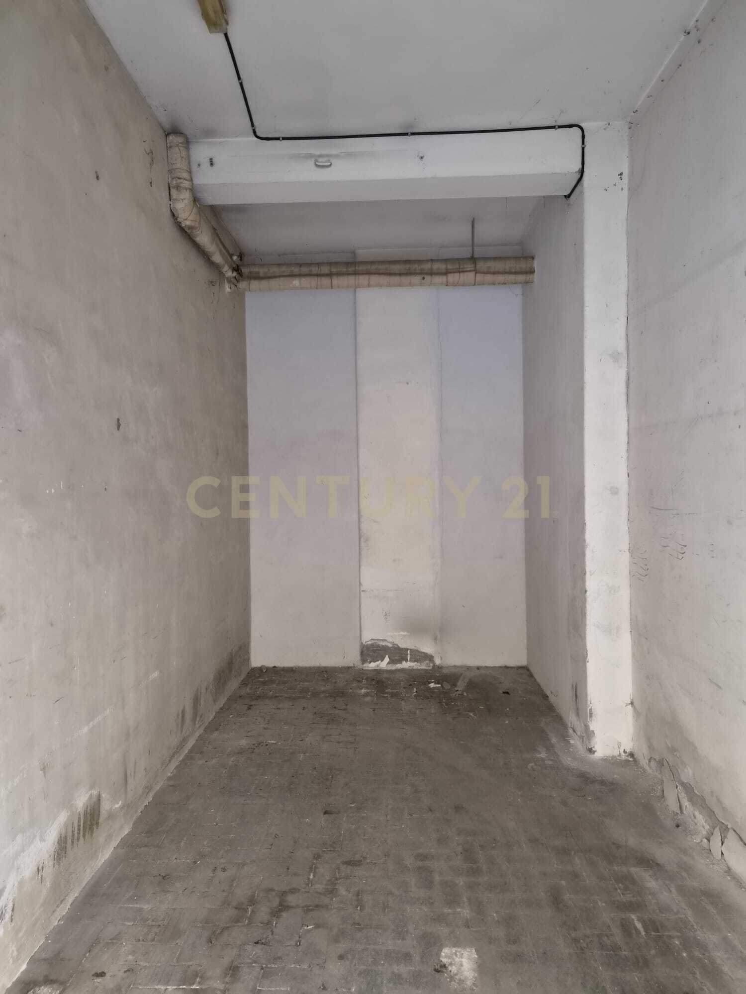 Posto auto coperto in affitto in via pietro verri 11, Catania