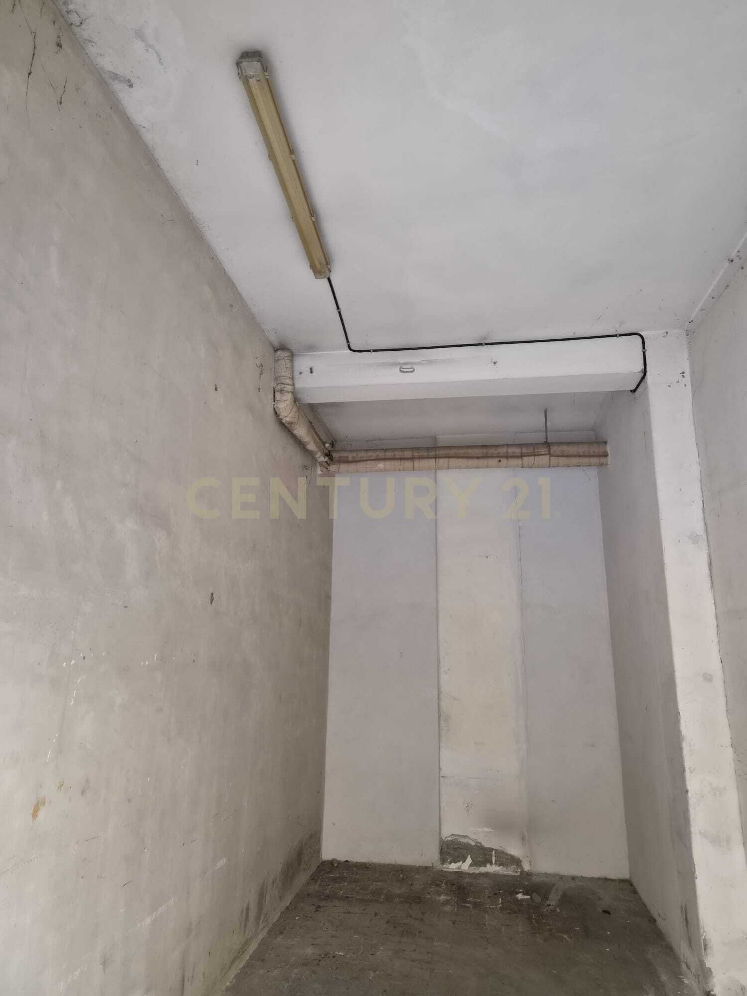 Posto auto coperto in affitto in via pietro verri 11, Catania