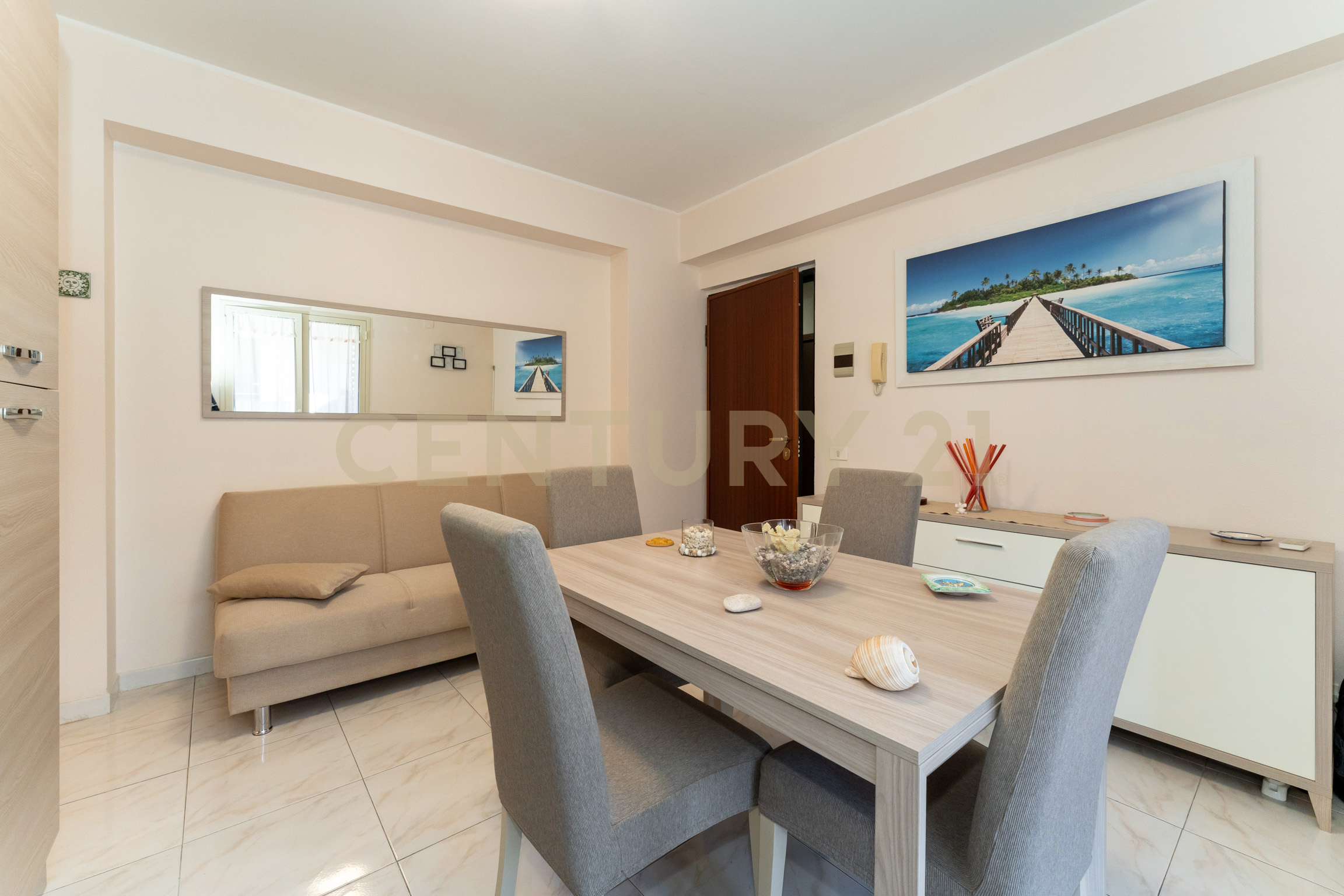 Trilocale vista mare in via spiaggia 113, Mascali