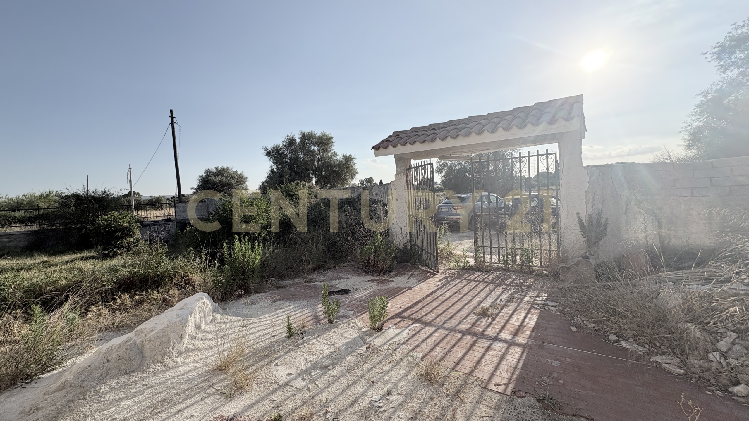 Villa con giardino in via san guglielmo abate 13, Siracusa
