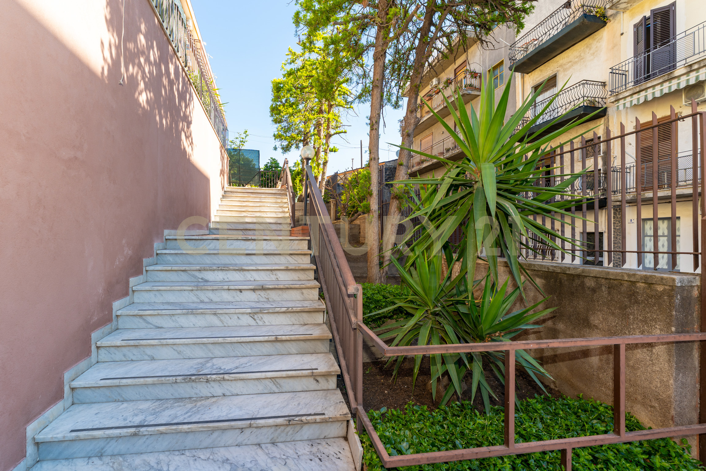 Quadrilocale con terrazzo in via jacopo vignerio 5, Catania