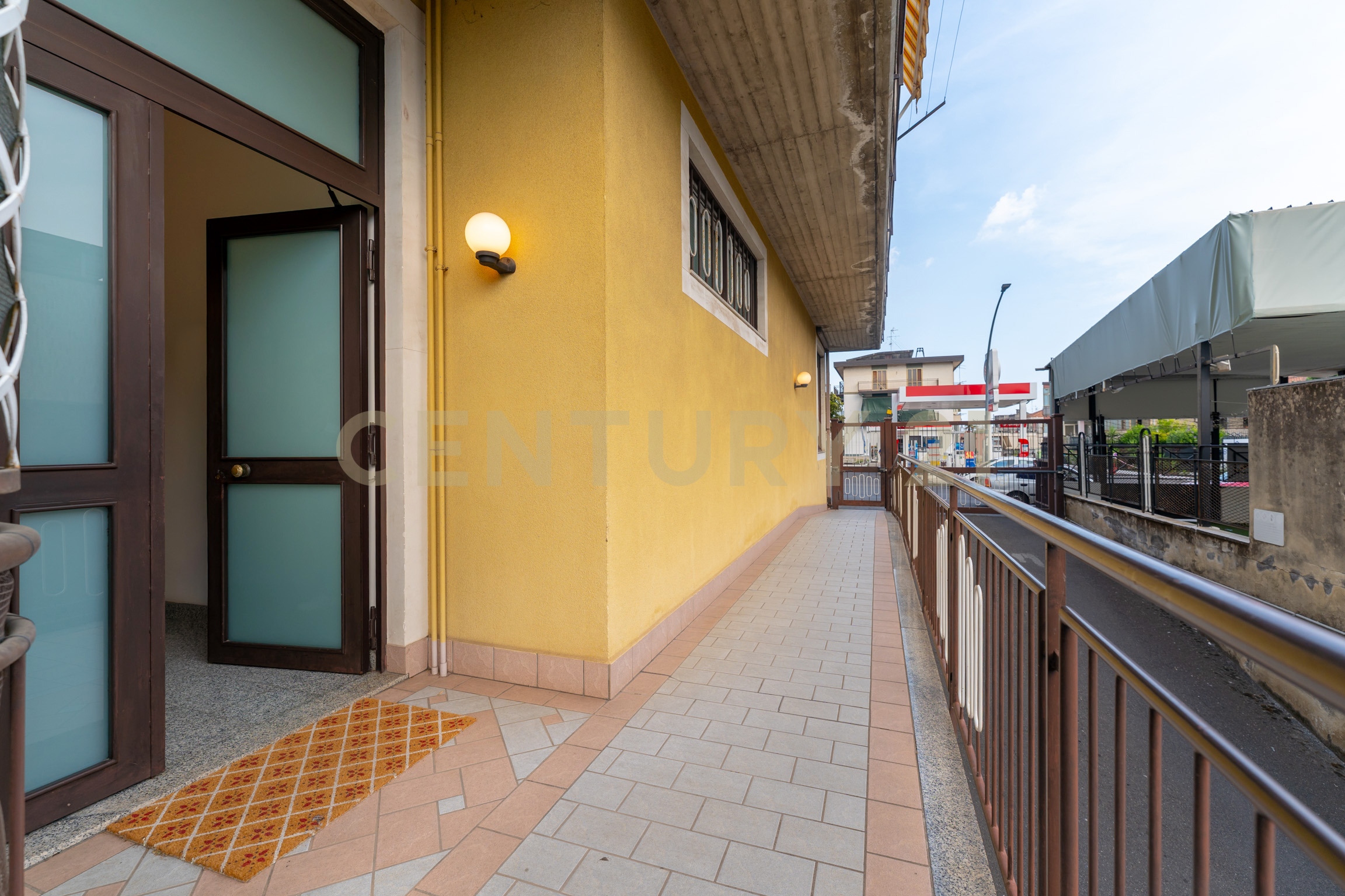 Trilocale con terrazzo in via della regione 105, San Giovanni la Punta