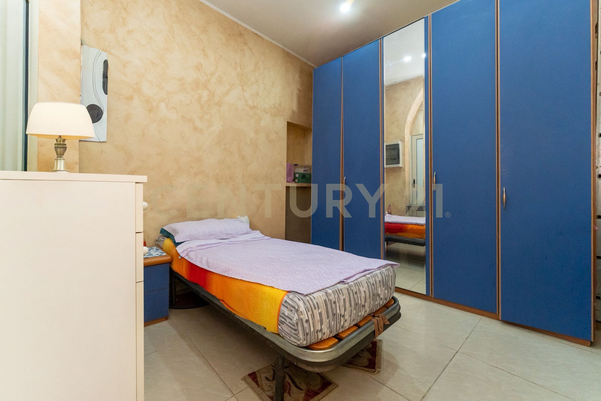 Bilocale ristrutturato in via delle finanze 41, Catania