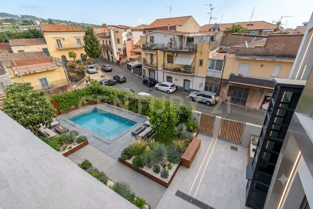 Villa con giardino in via firenze 66, Aci Castello