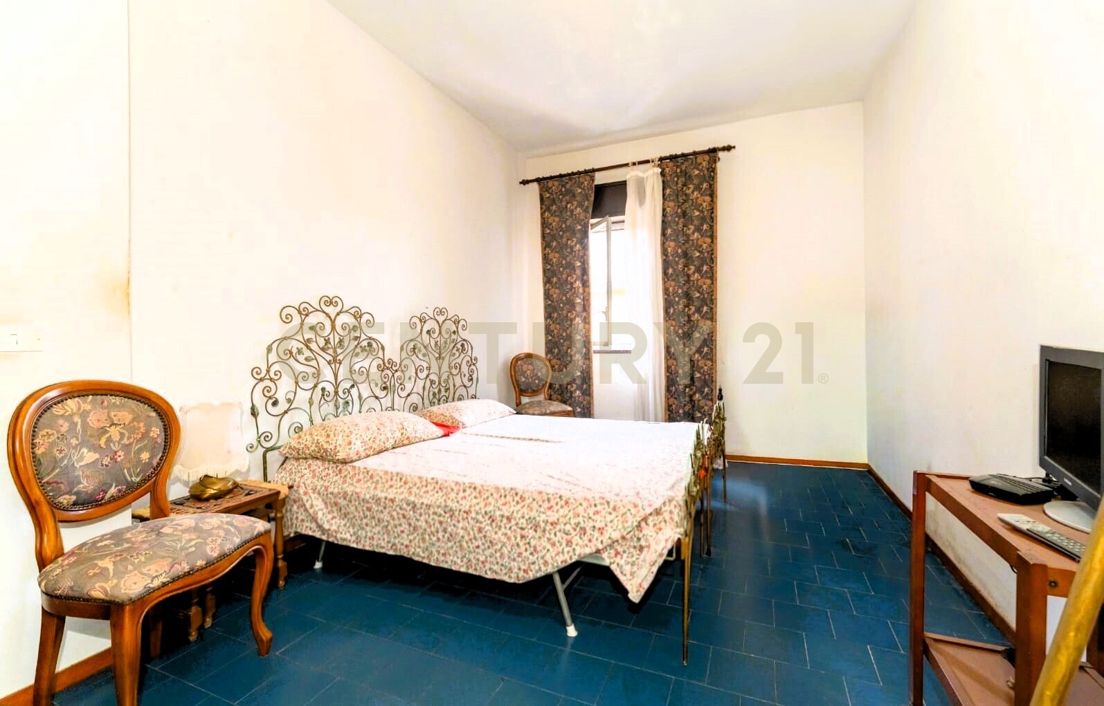 Bilocale con terrazzo in via porticato 2, Giardini-Naxos