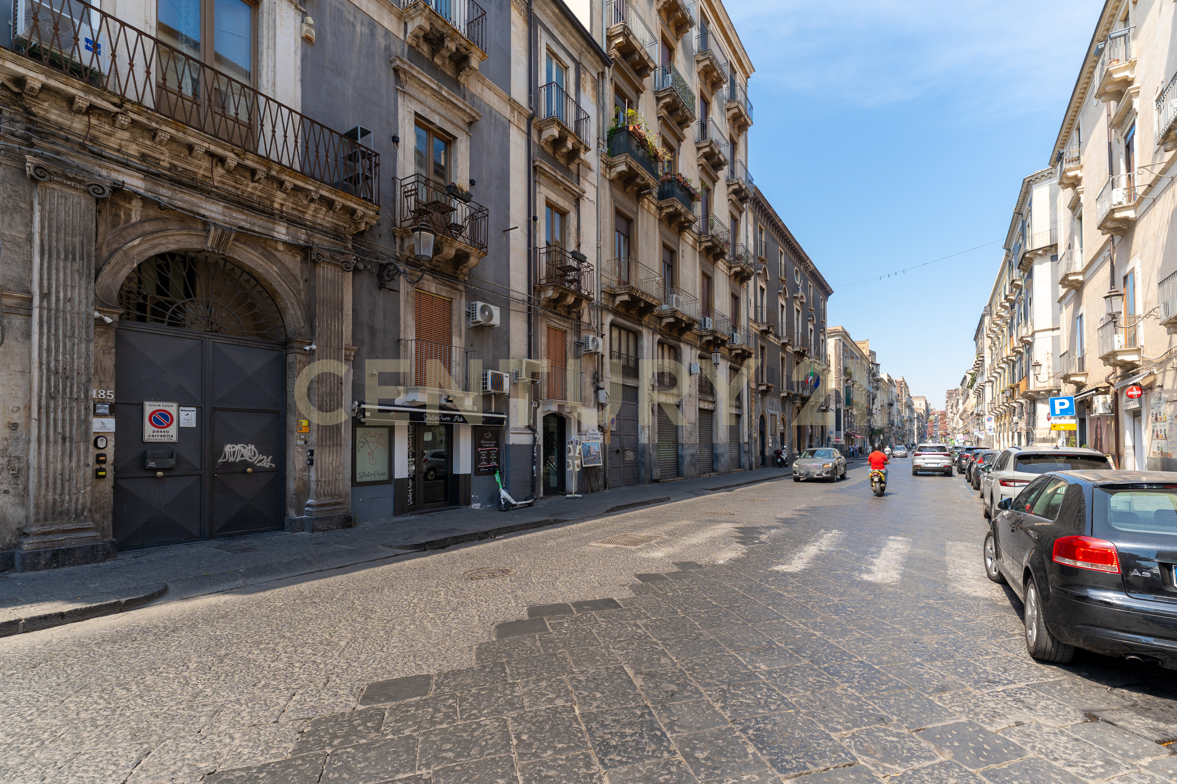Appartamento con terrazzo in via antonino di sangiuliano 185, Catania