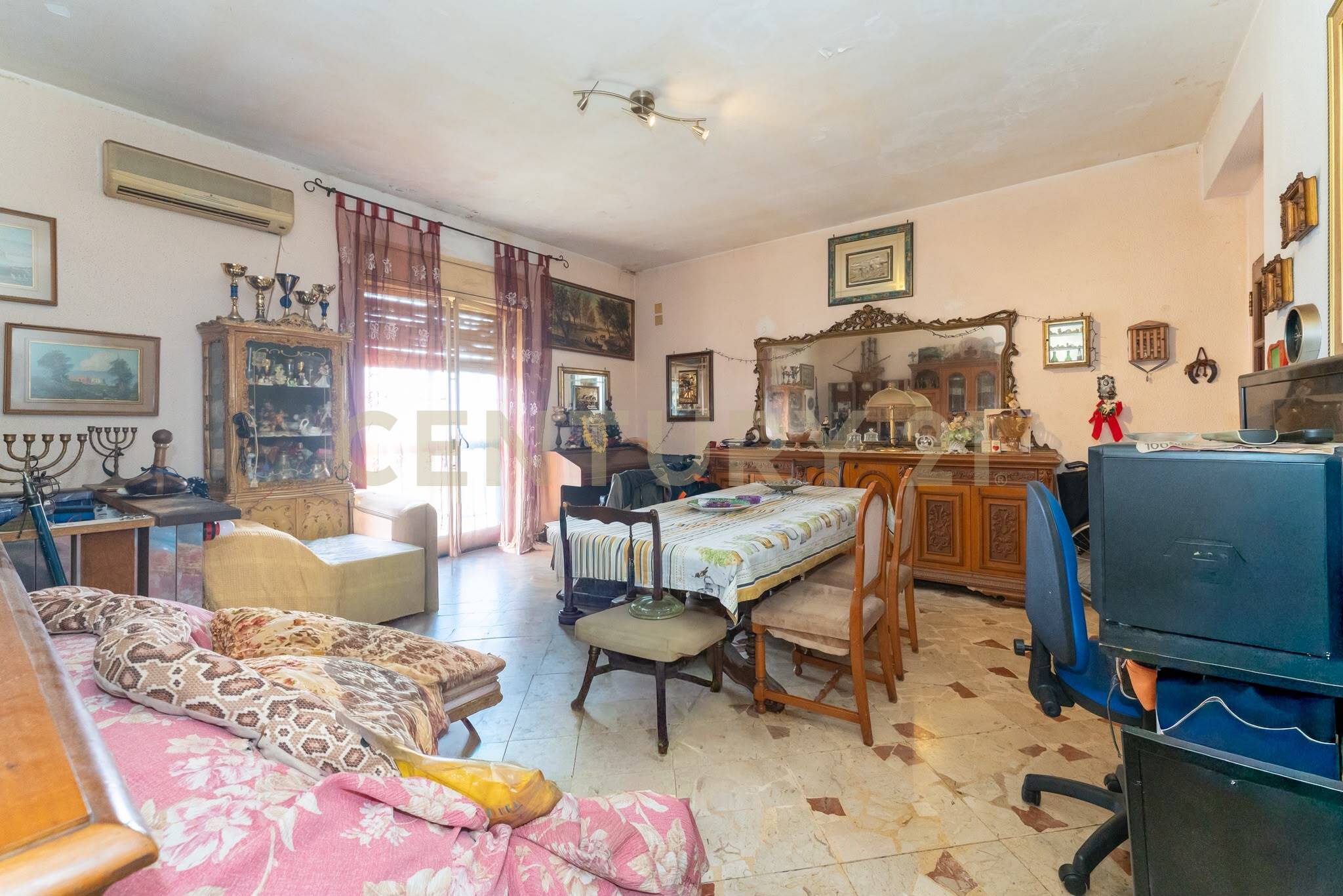 Appartamento con terrazzo in via salvatore quasimodo 7, Gravina di Catania