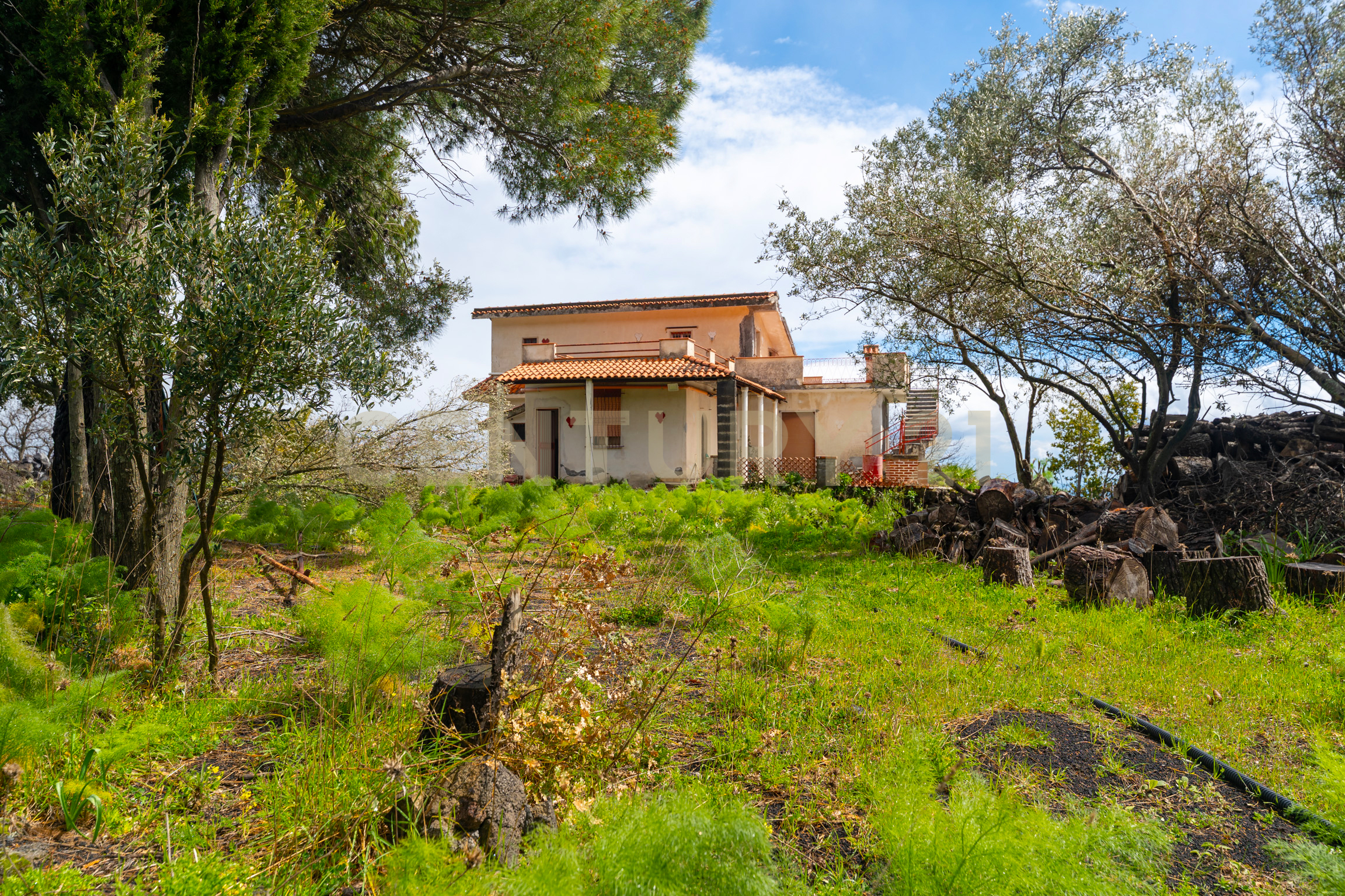 Villa con giardino in sp155 82, Mascali