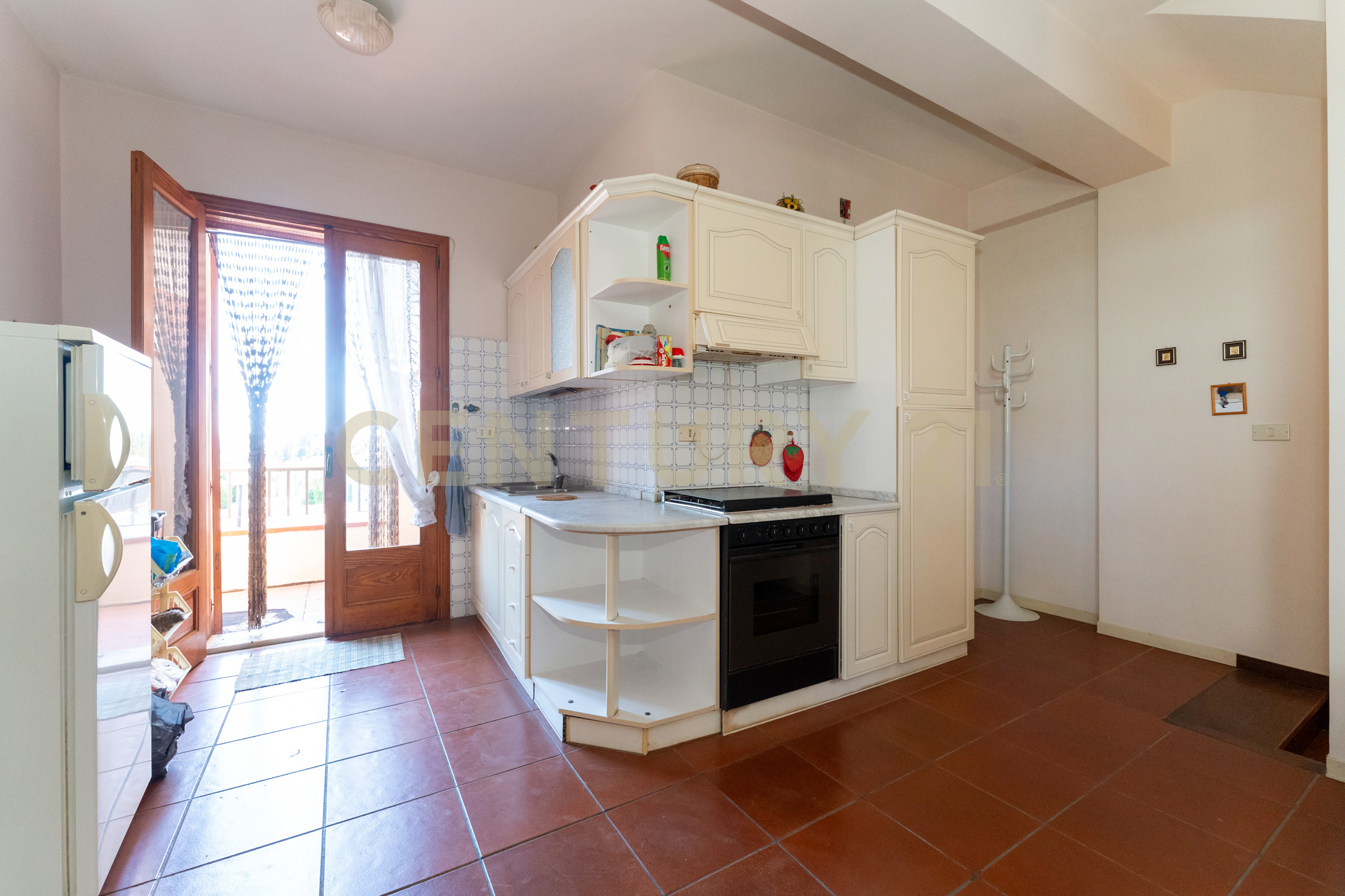 Villetta a schiera con giardino in via porpetto 34, Acireale