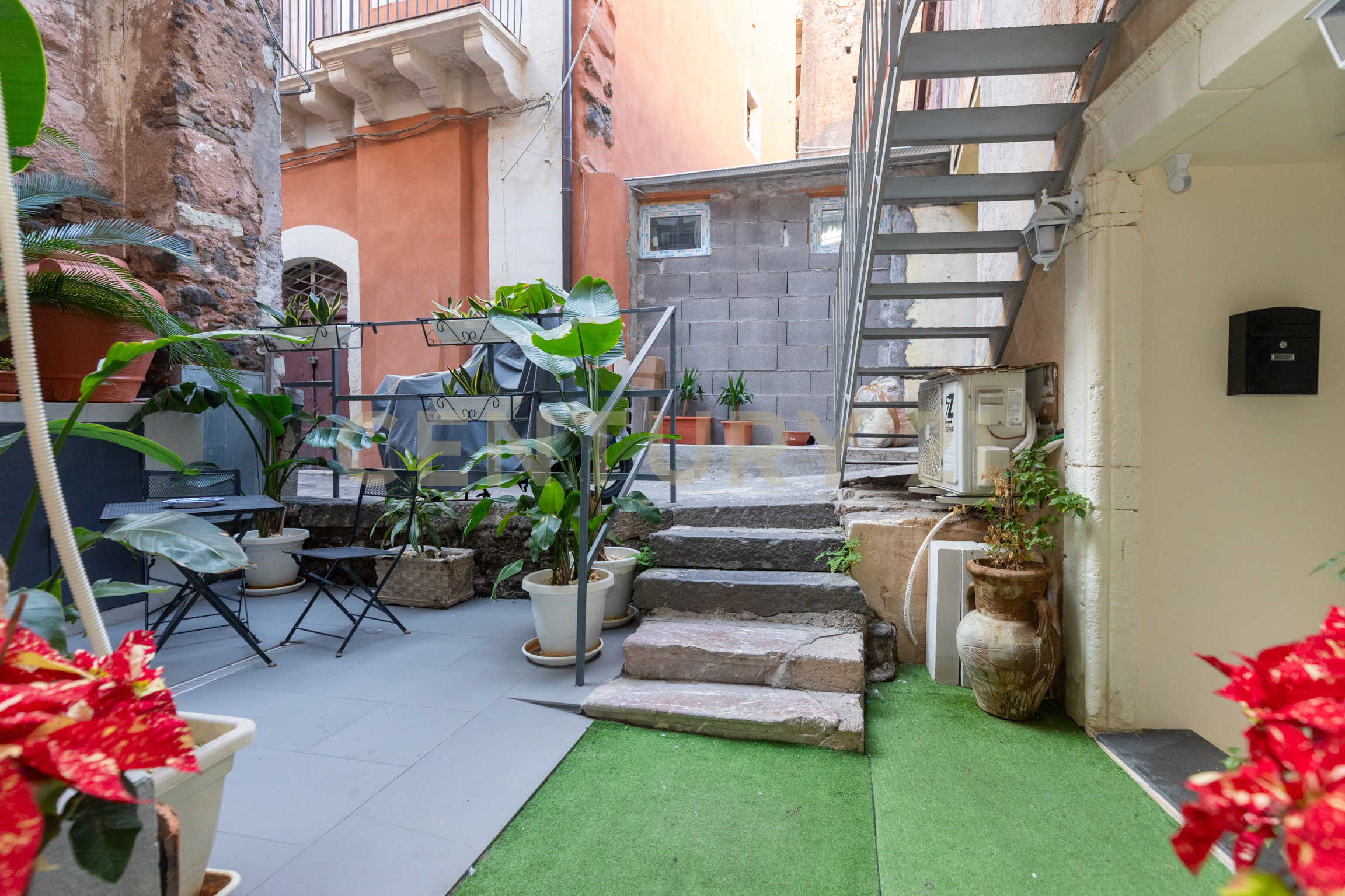 Appartamento da ristrutturare in via alfieri 7, Catania