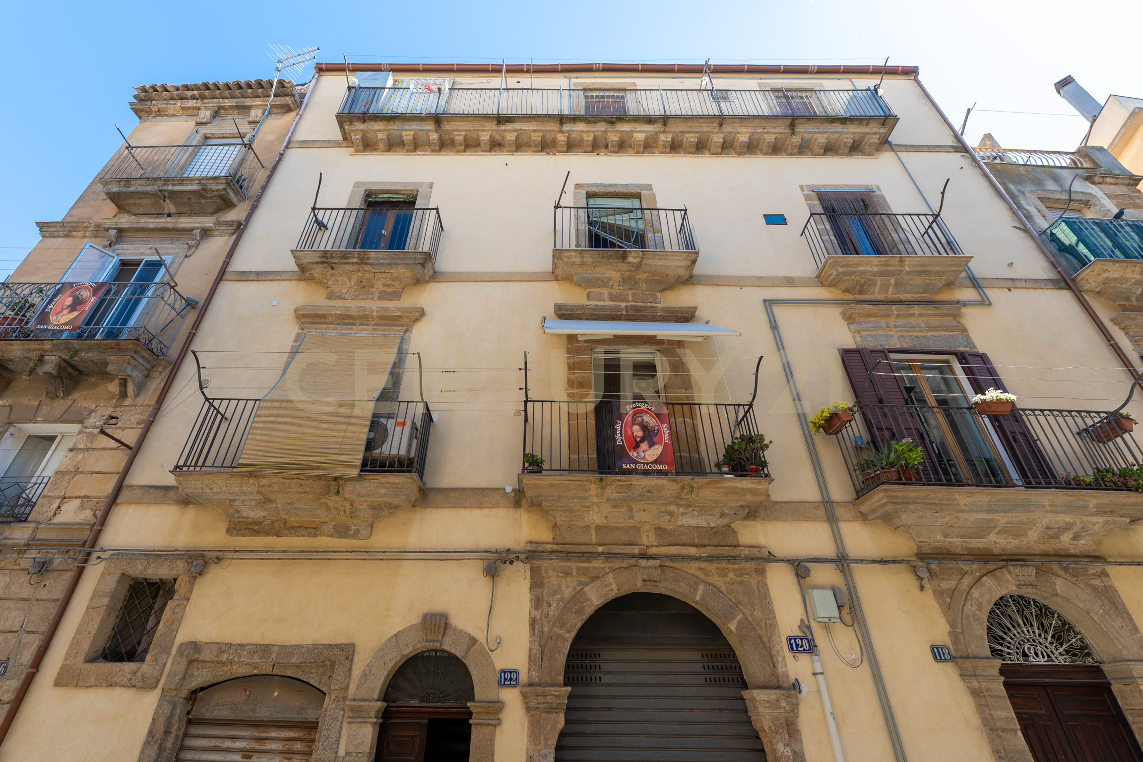 Trilocale da ristrutturare in corso vittorio emanuele 122, Caltagirone