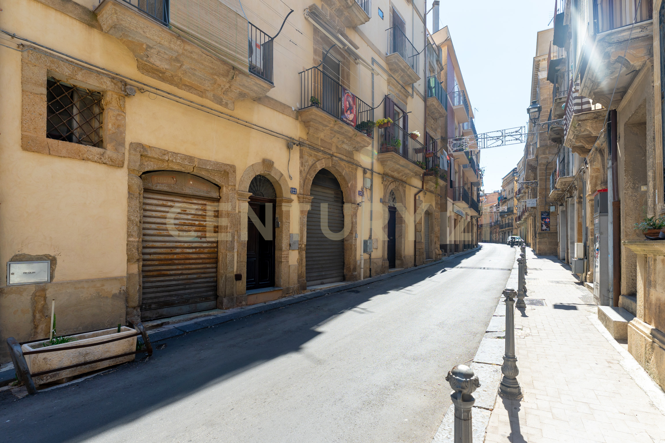 Trilocale da ristrutturare in corso vittorio emanuele 122, Caltagirone