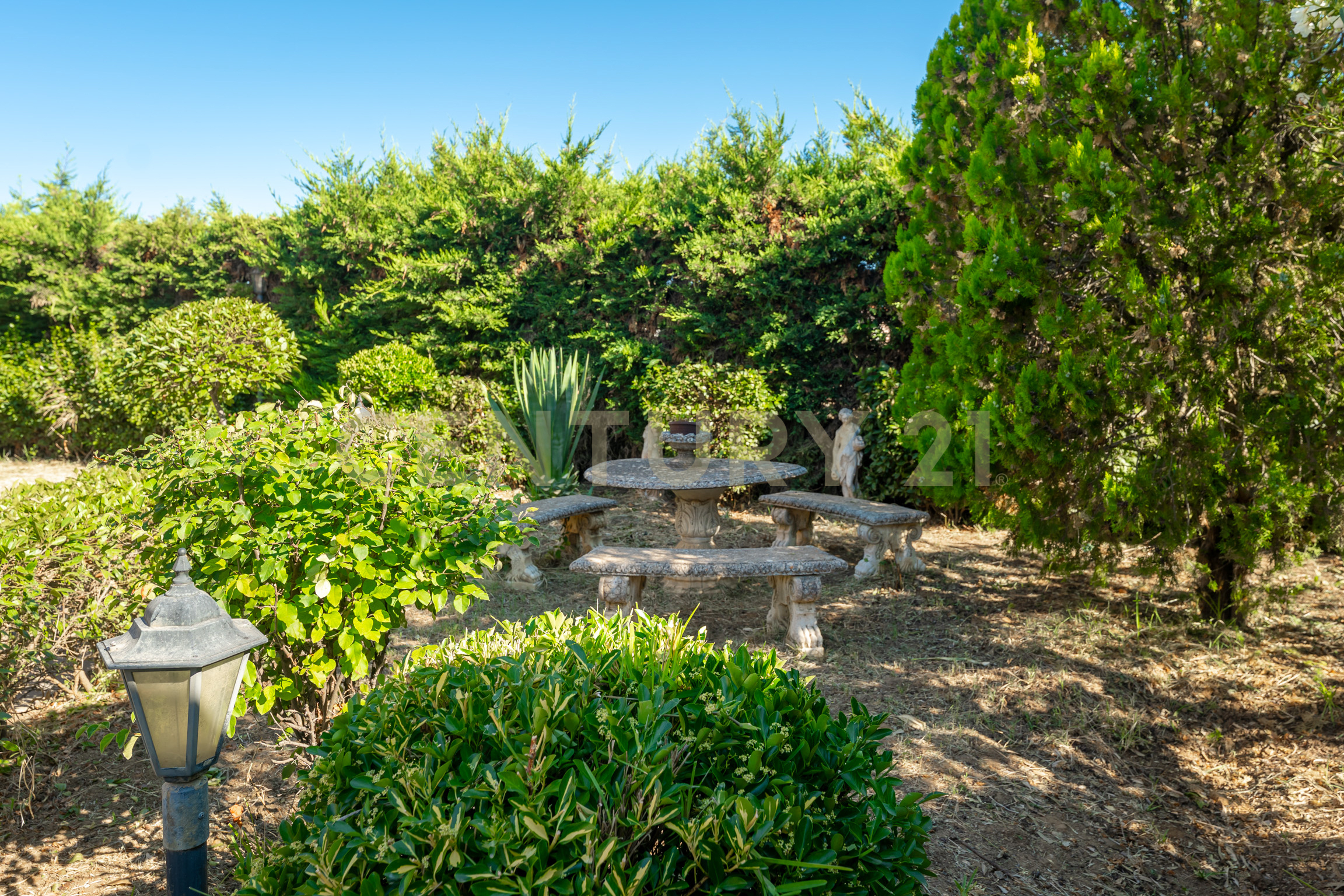 Villa con giardino in via ottavia penna 50, Caltagirone