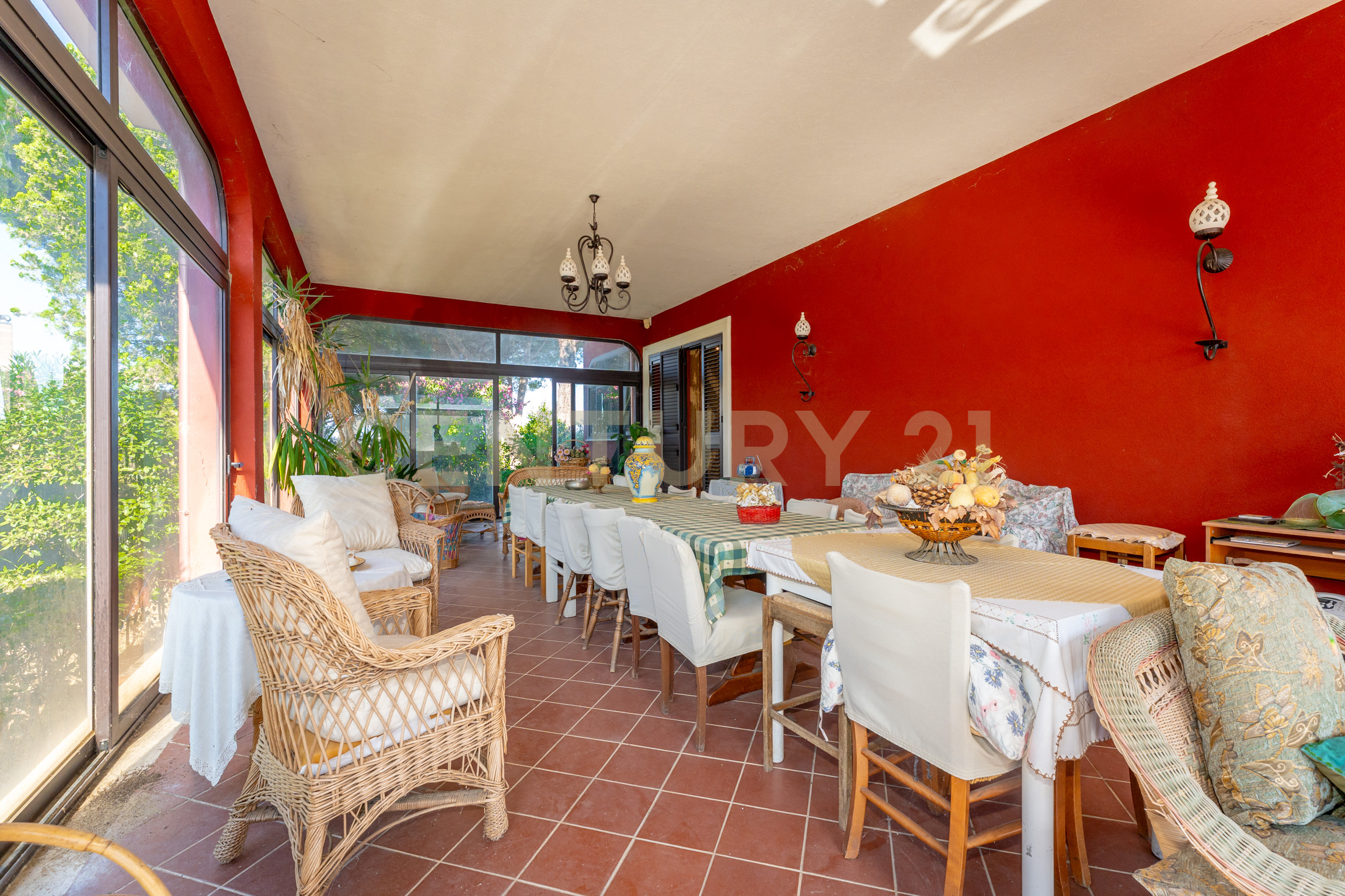 Villa con giardino in via ottavia penna 50, Caltagirone
