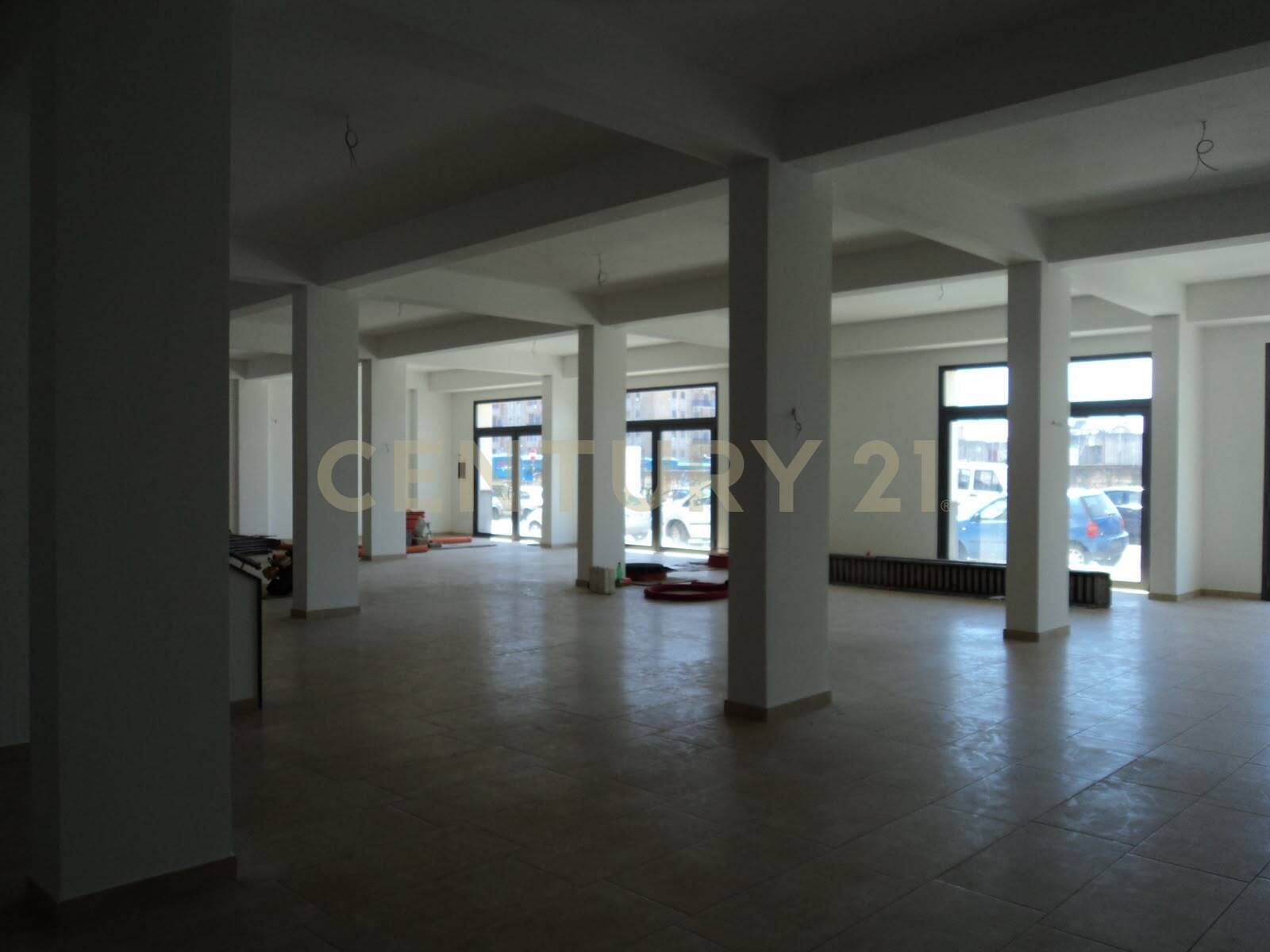 Locale commerciale nuova in via archimede 149, Catania