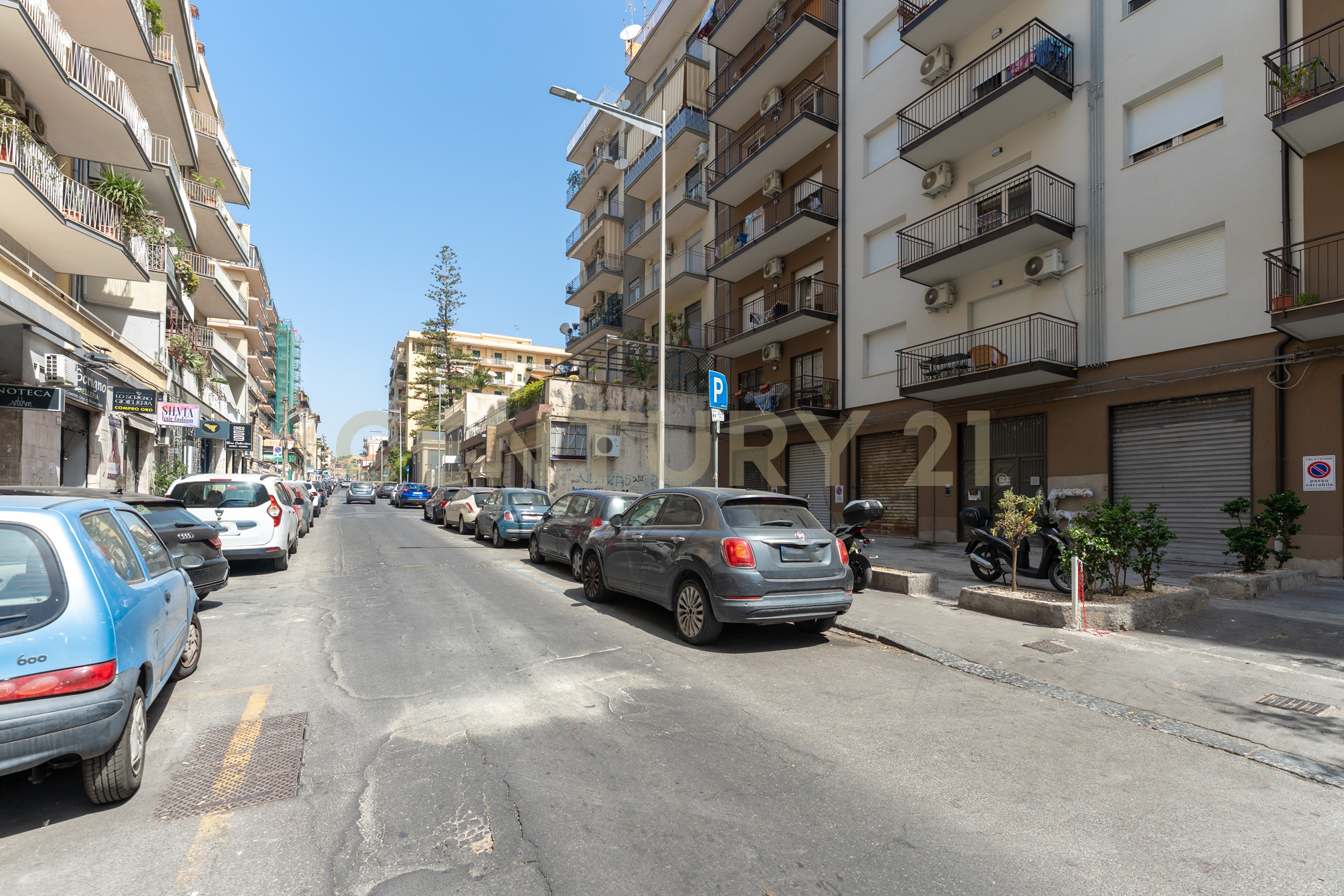 Trilocale con giardino in via duca degli abruzzi 42, Catania