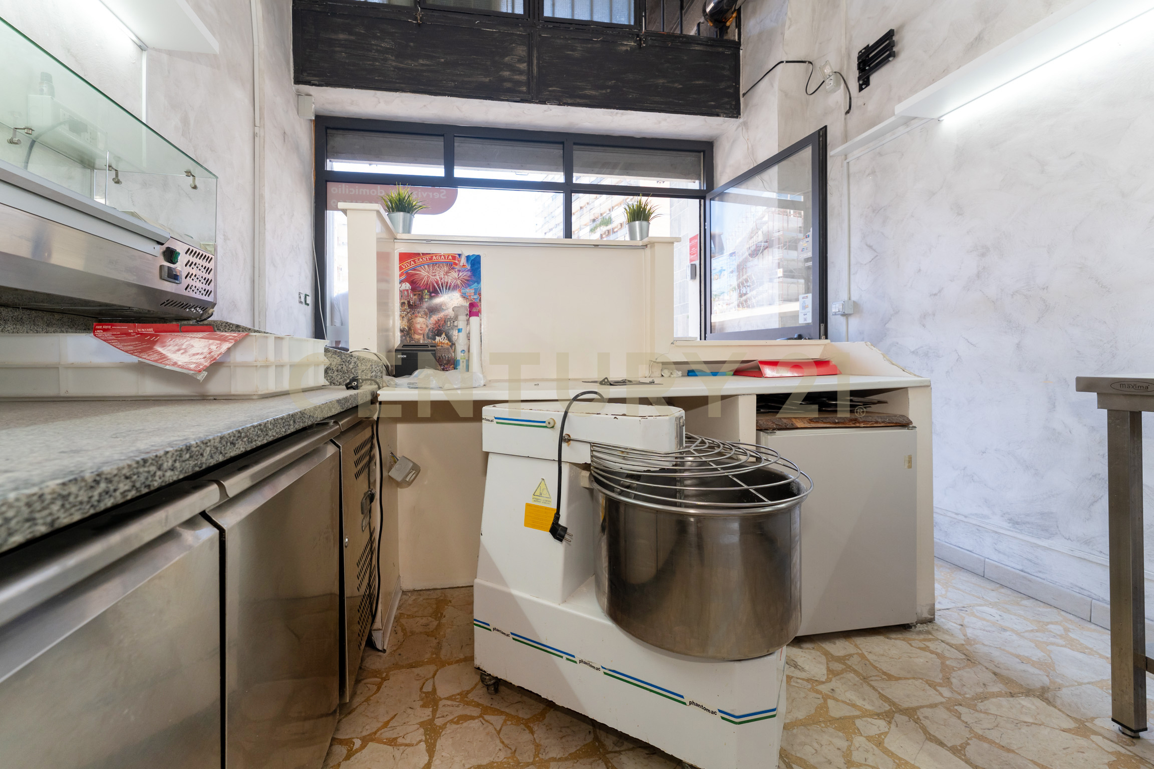Locale commerciale in affitto in via aldebaran 7, Catania