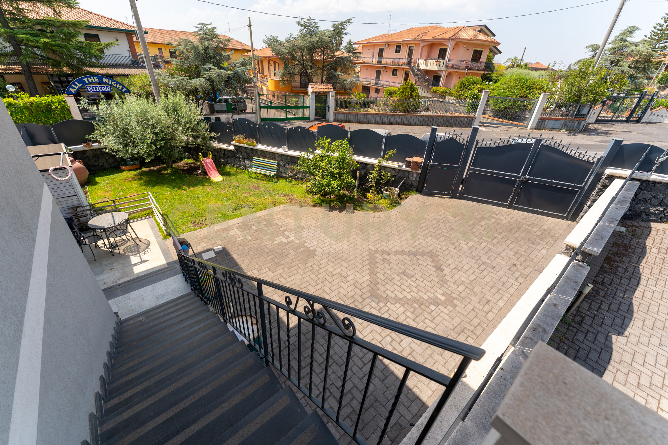 Casa indipendente con giardino in via umberto i 311, San Pietro Clarenza