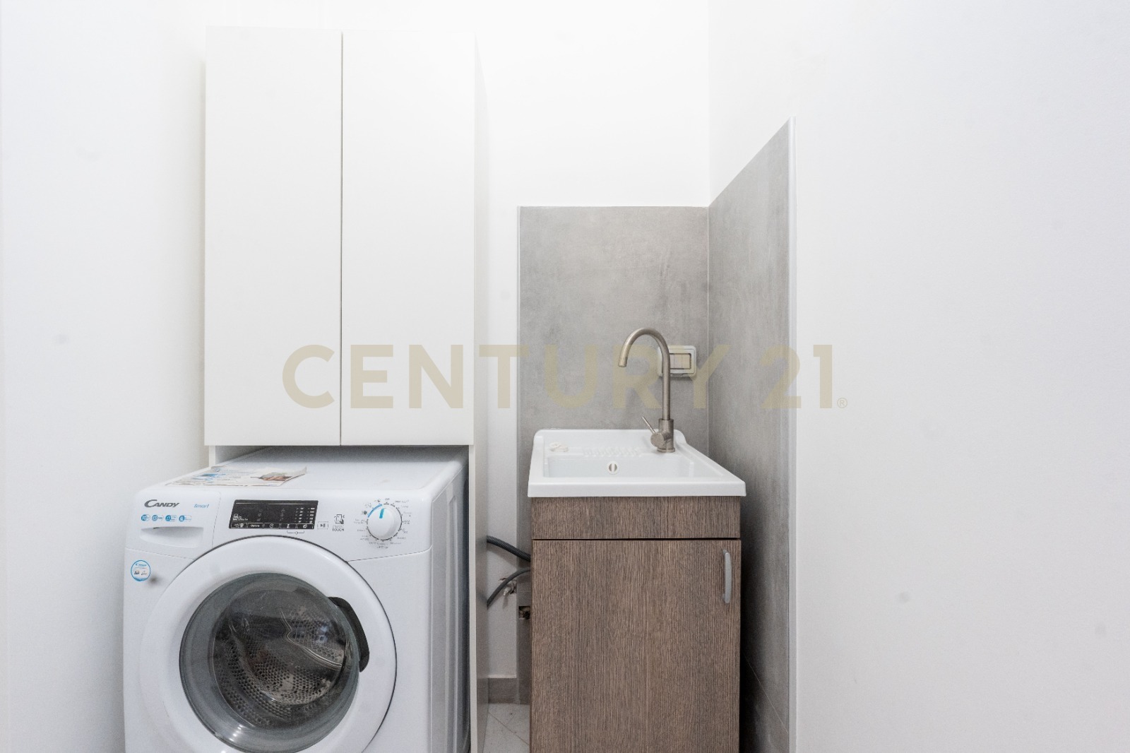 Casa indipendente ristrutturata in via e. a. pantano 153, Catania