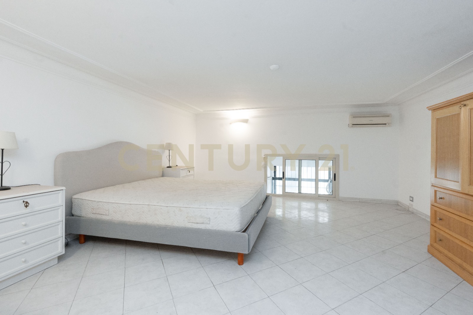 Casa indipendente ristrutturata in via e. a. pantano 153, Catania