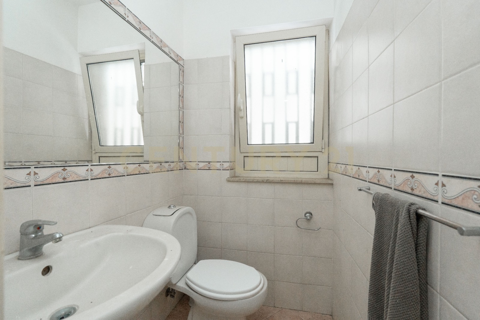 Casa indipendente con terrazzo in via e. a. pantano 153, Catania