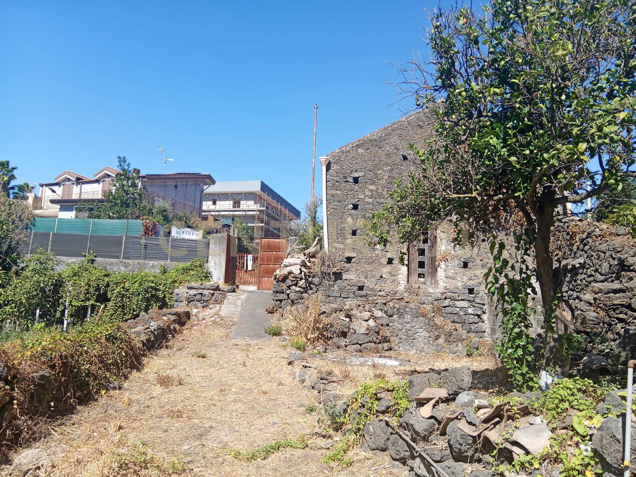 Rustico in vendita in via maugeri 12, Valverde