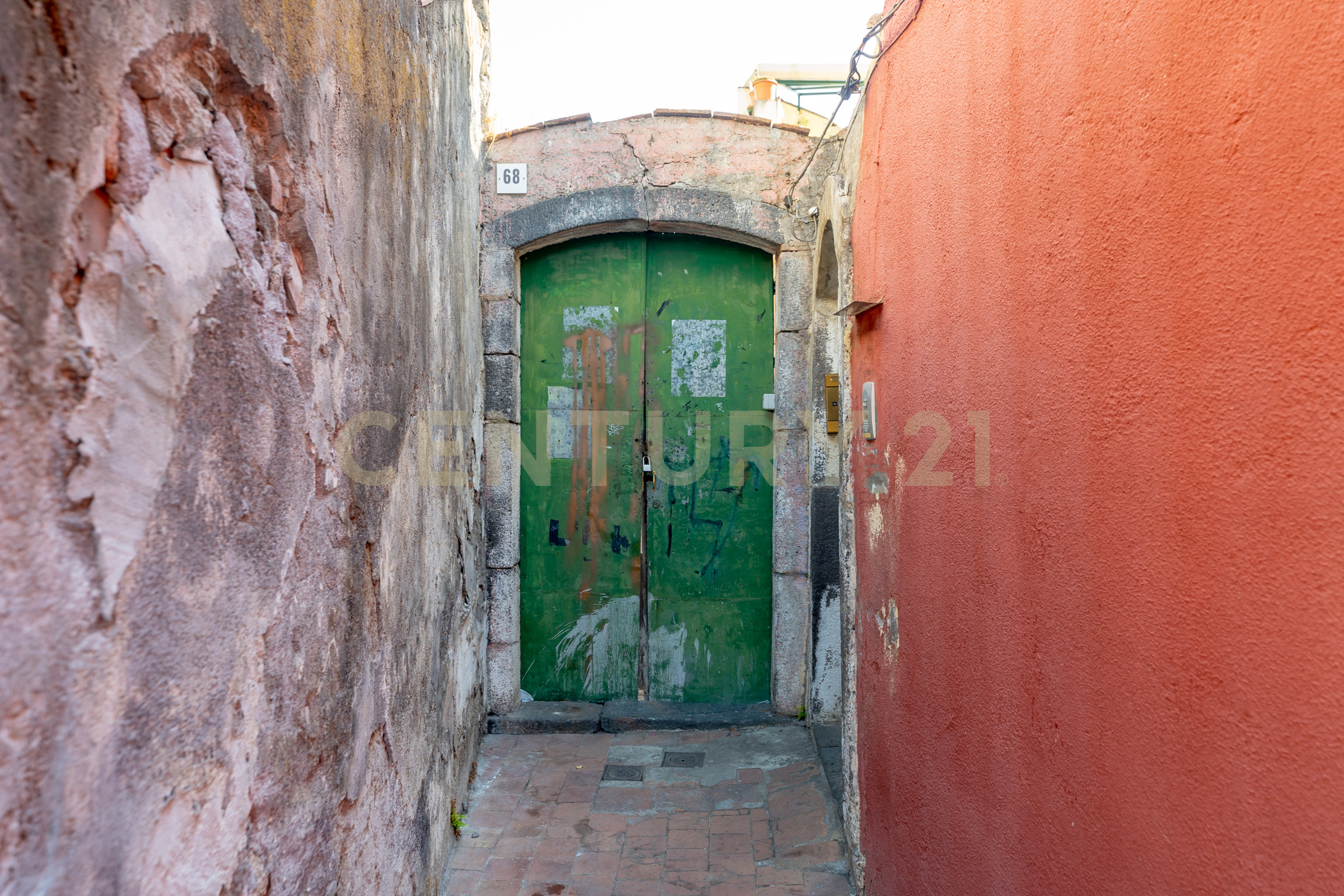 Casa indipendente con giardino in via san lorenzo, Acireale