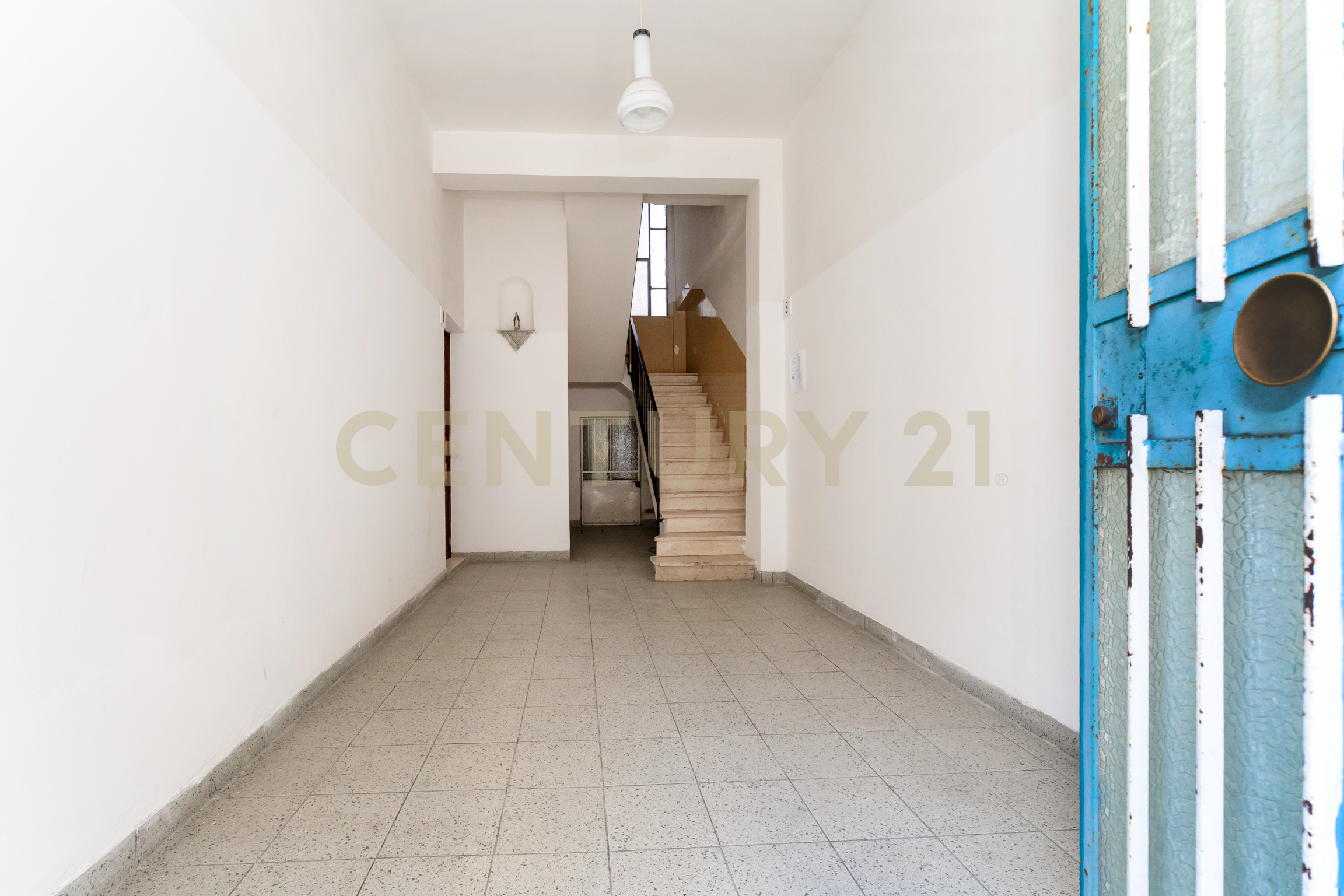 Trilocale con terrazzo in via della genziana 16, Catania