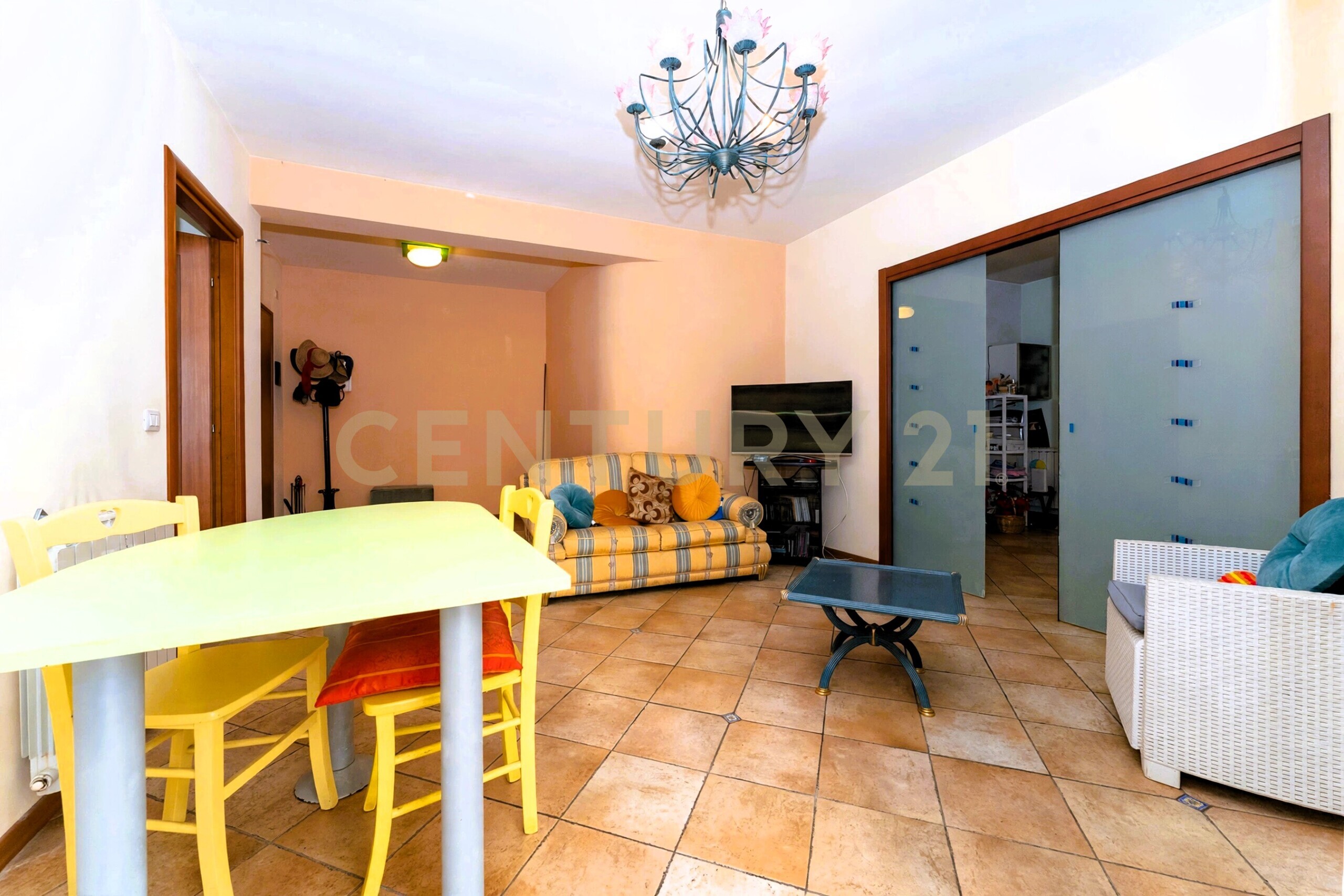 Bilocale con terrazzo in via agostino de cosmi 1, Catania