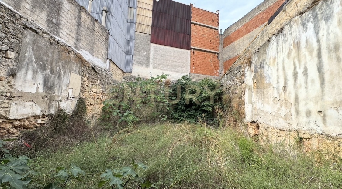 Casa indipendente con giardino in verdi 26, Solarino