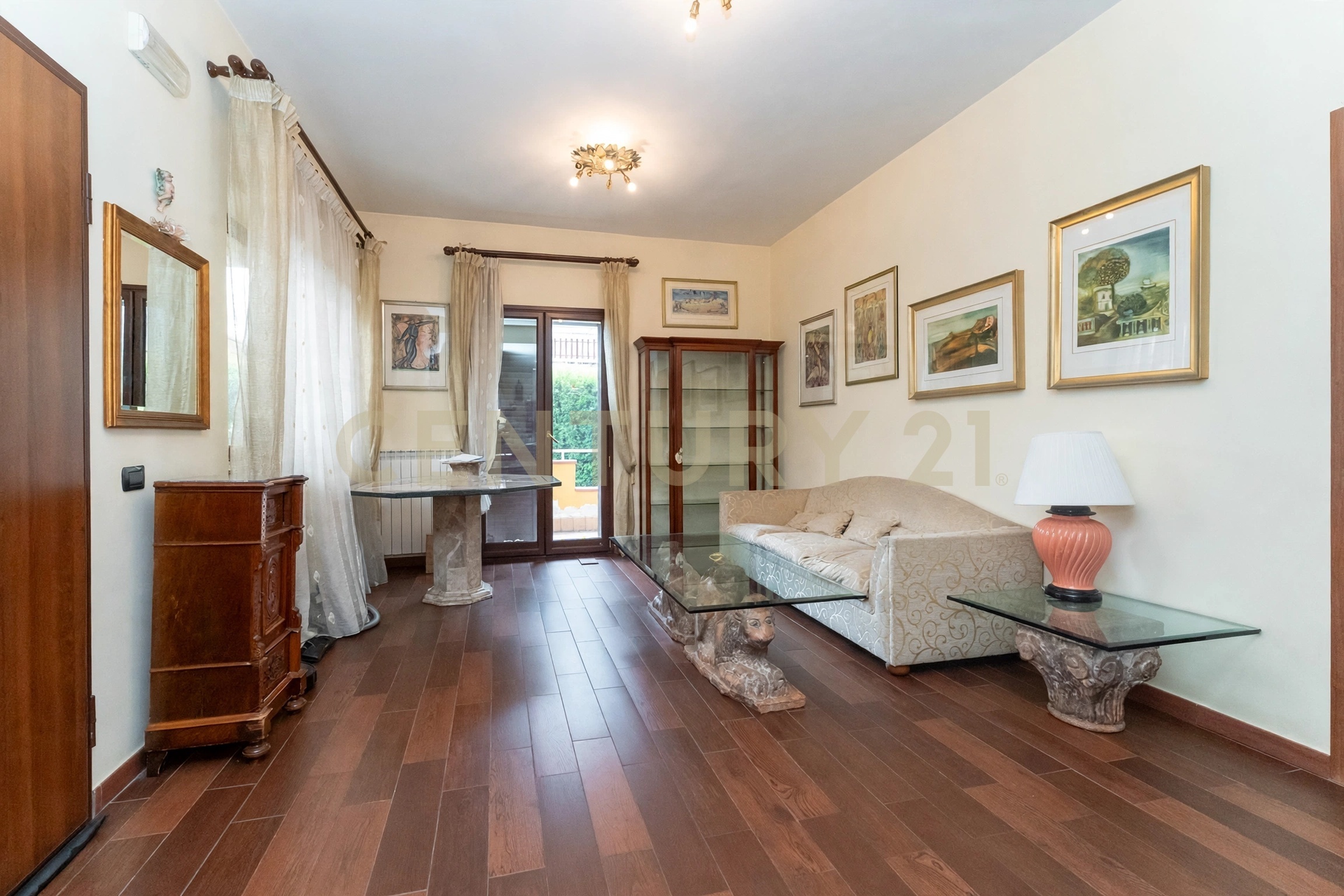Appartamento con terrazzo in via imola 13, Catania