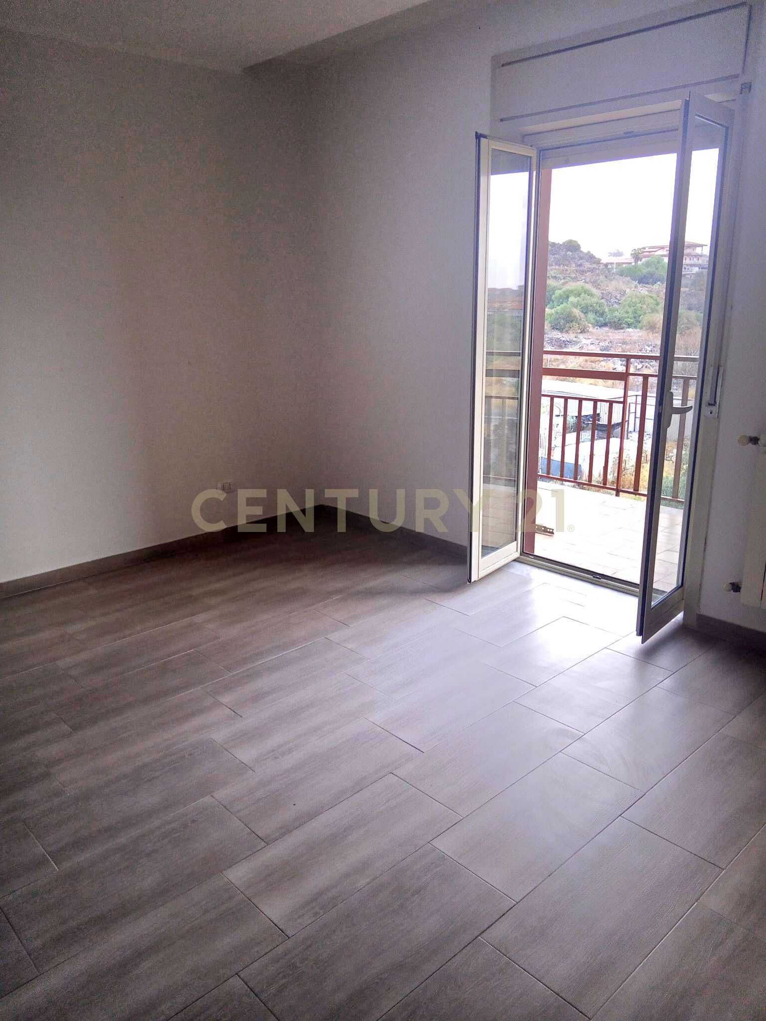 Quadrilocale ristrutturato in via lenin 255, Catania