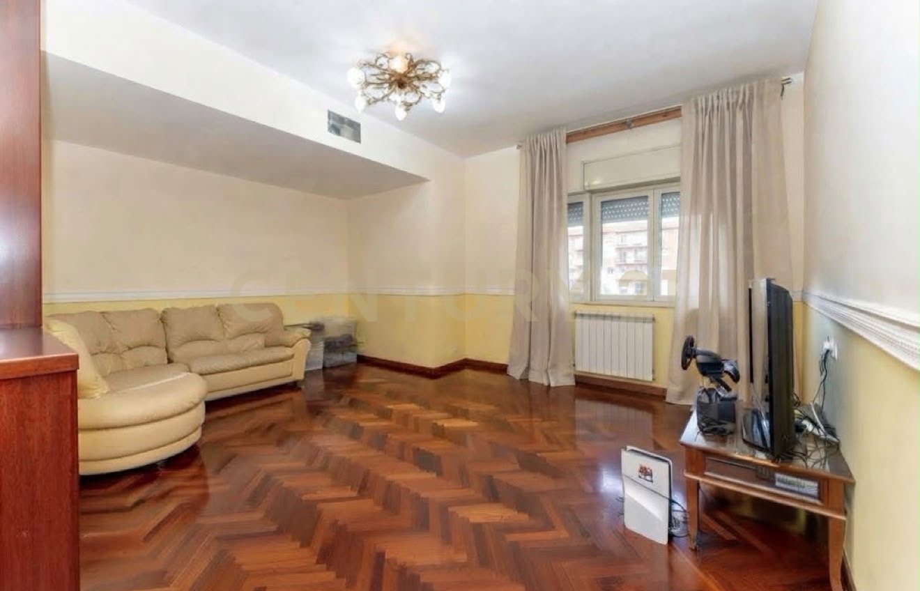 Appartamento con terrazzo in via lenin 60, Misterbianco