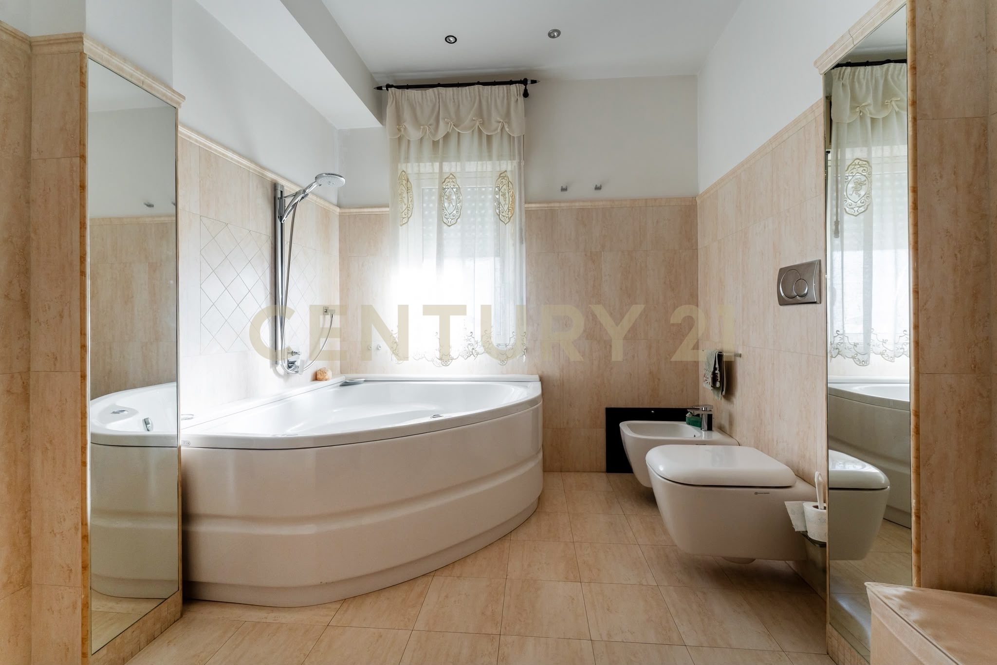 Appartamento con terrazzo in via lenin 60, Misterbianco