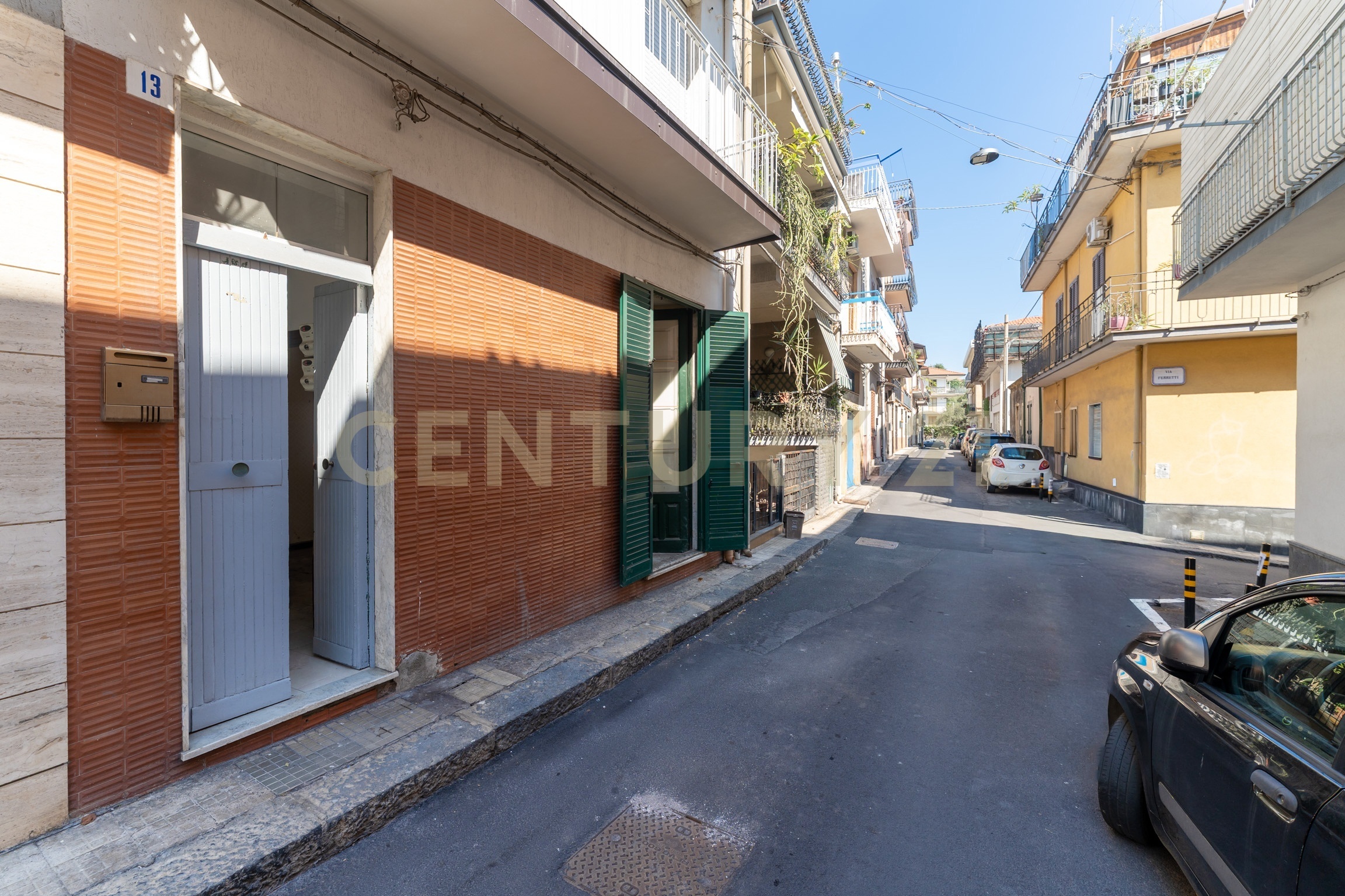 Casa indipendente con terrazzo in via muscara 13, Aci Castello