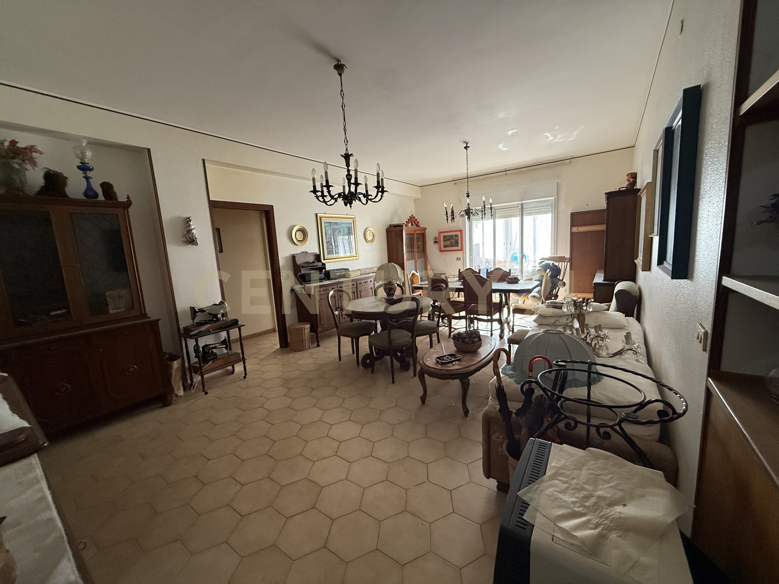 Appartamento con terrazzo in via umberto i 157, Messina
