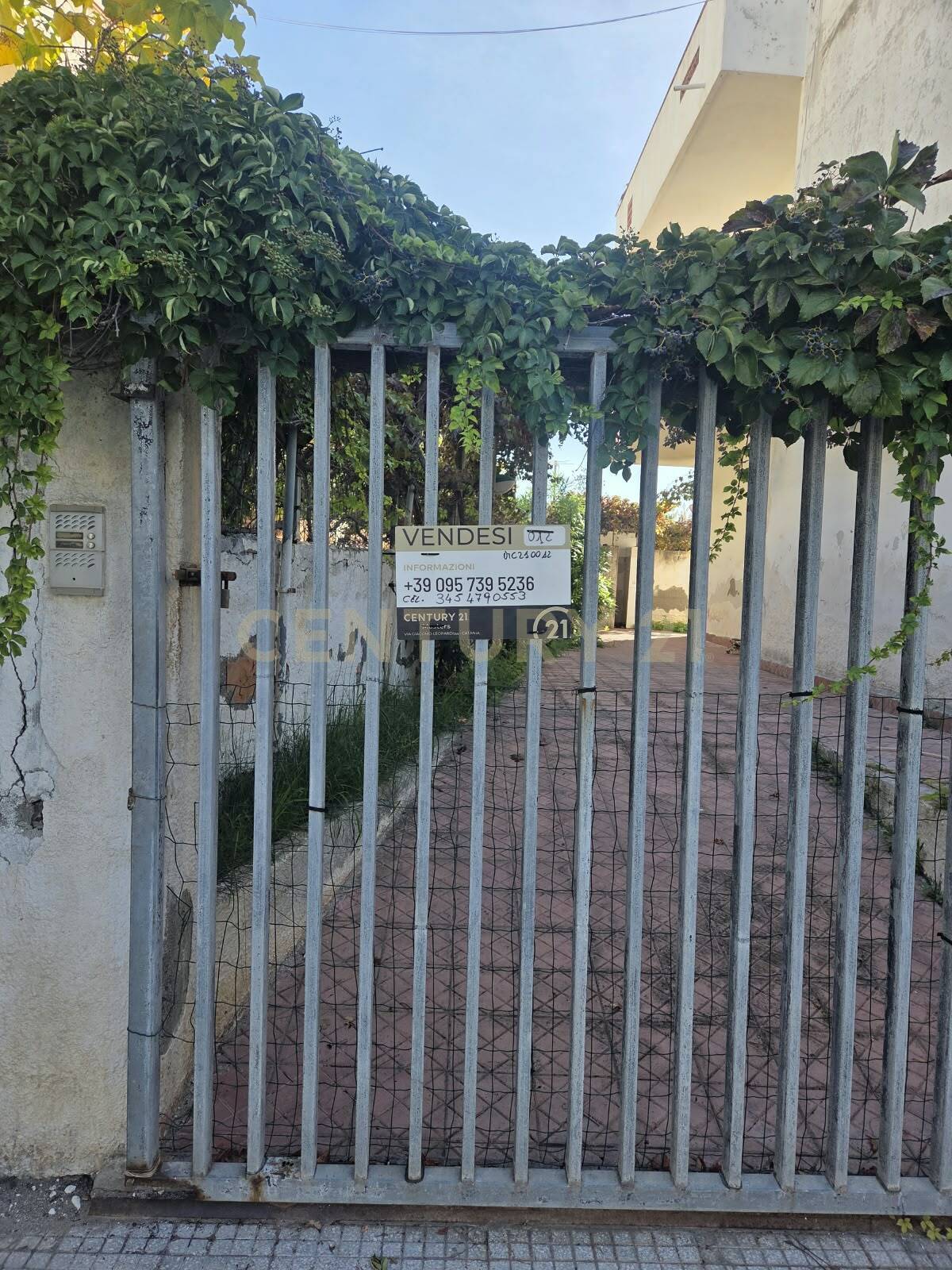 Trilocale con terrazzo in via a. gramsci 8, Rometta