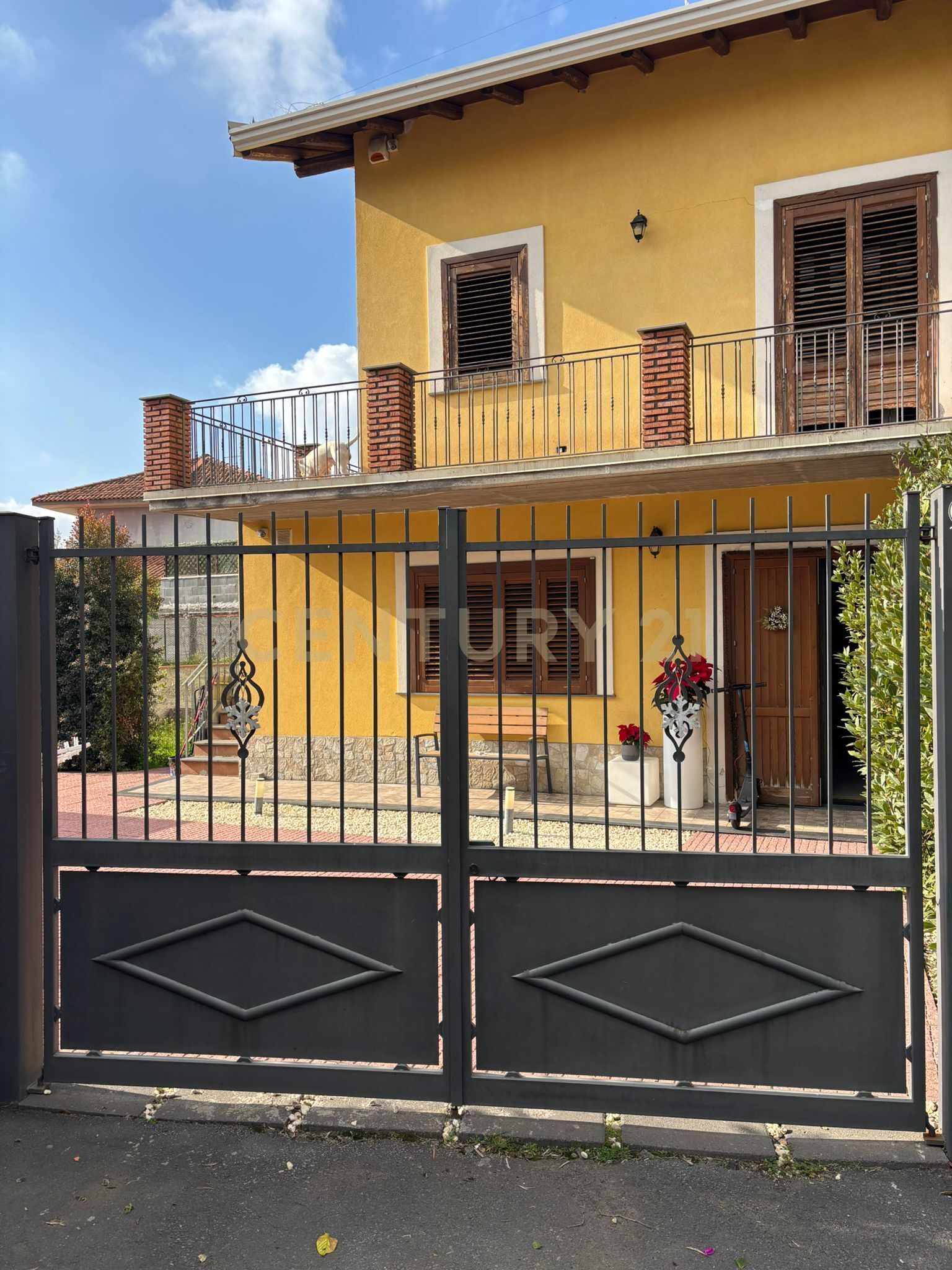Casa indipendente con giardino in via veneto 11, Mascalucia