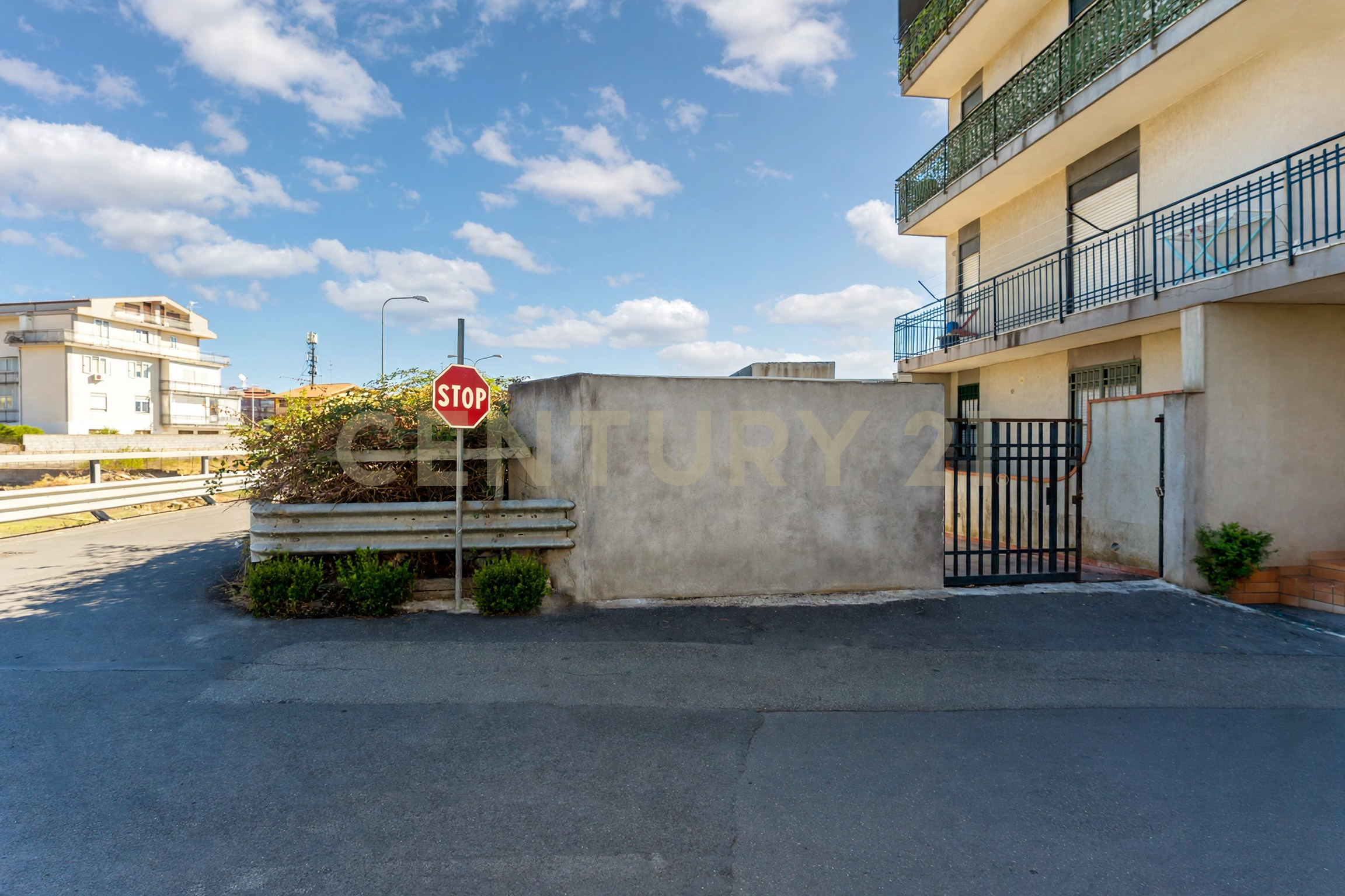 Posto auto coperto in vendita in via luigi battaglia, Misterbianco