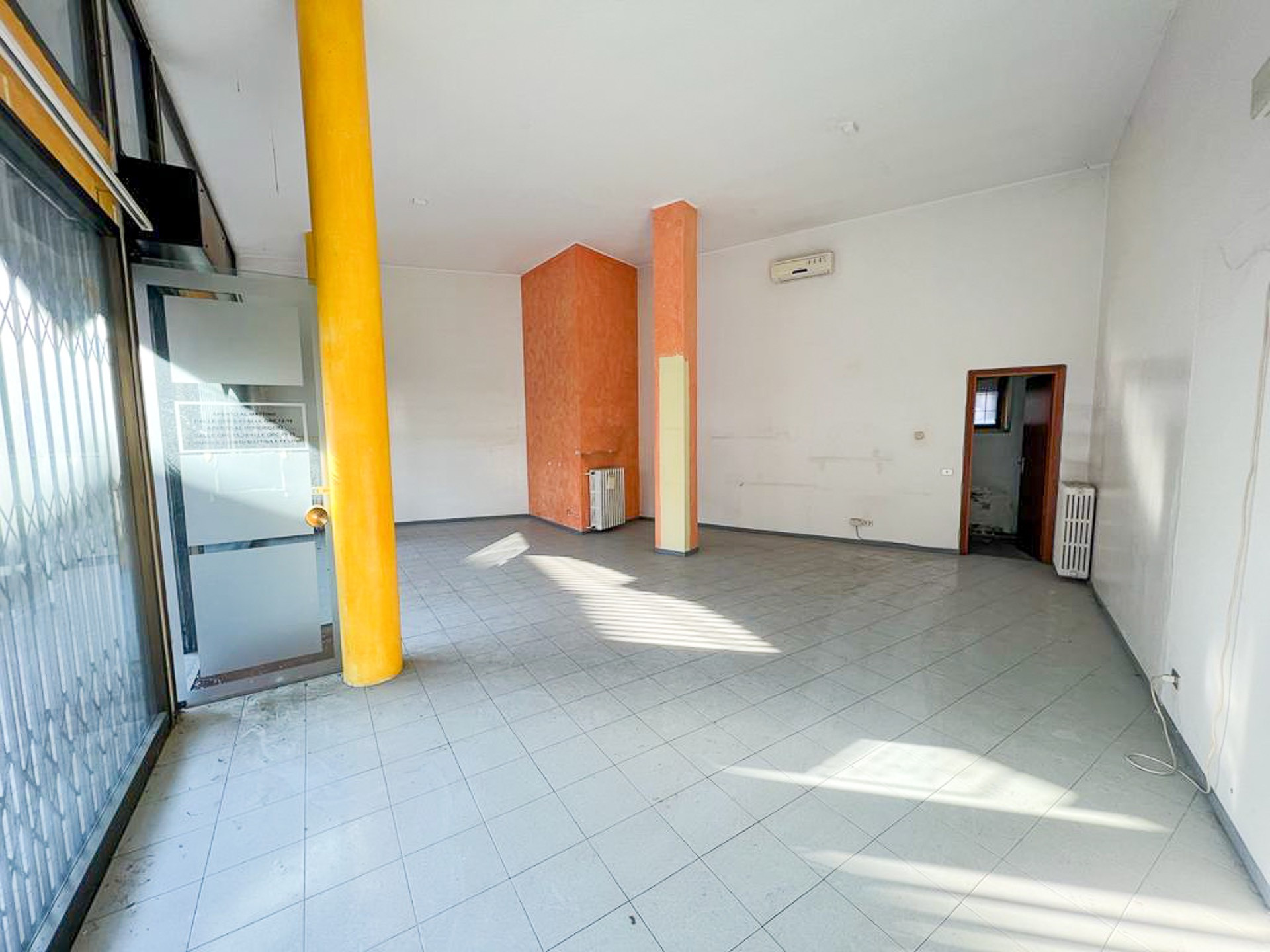 Negozio in vendita a Pontoglio