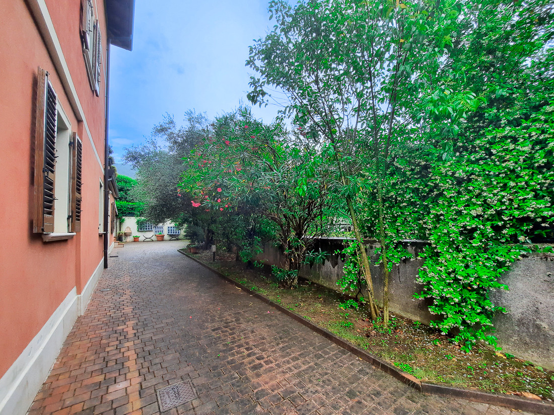 Villetta bifamiliare in vendita a Brescia, Costalunga