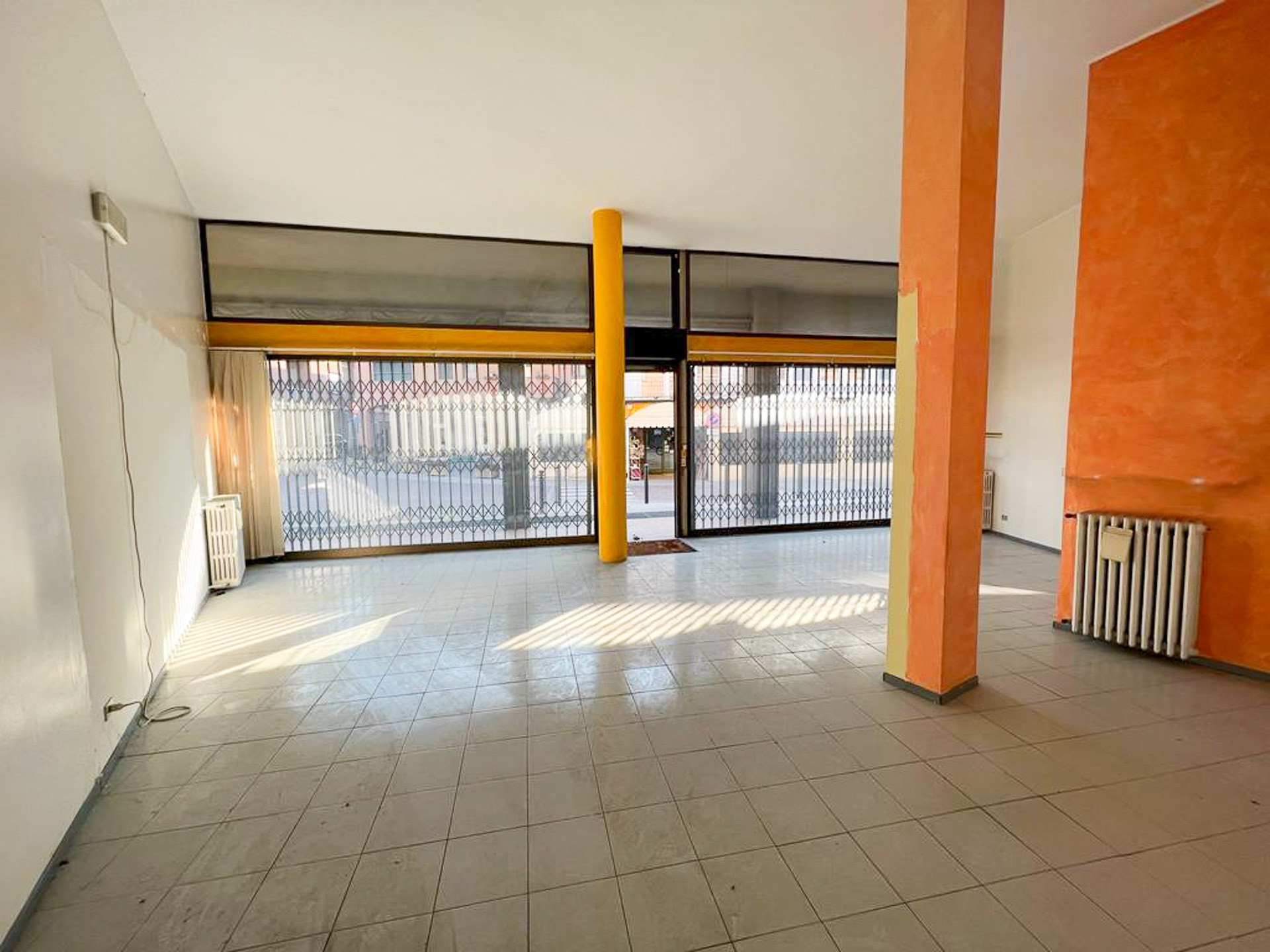 Negozio in vendita a Pontoglio