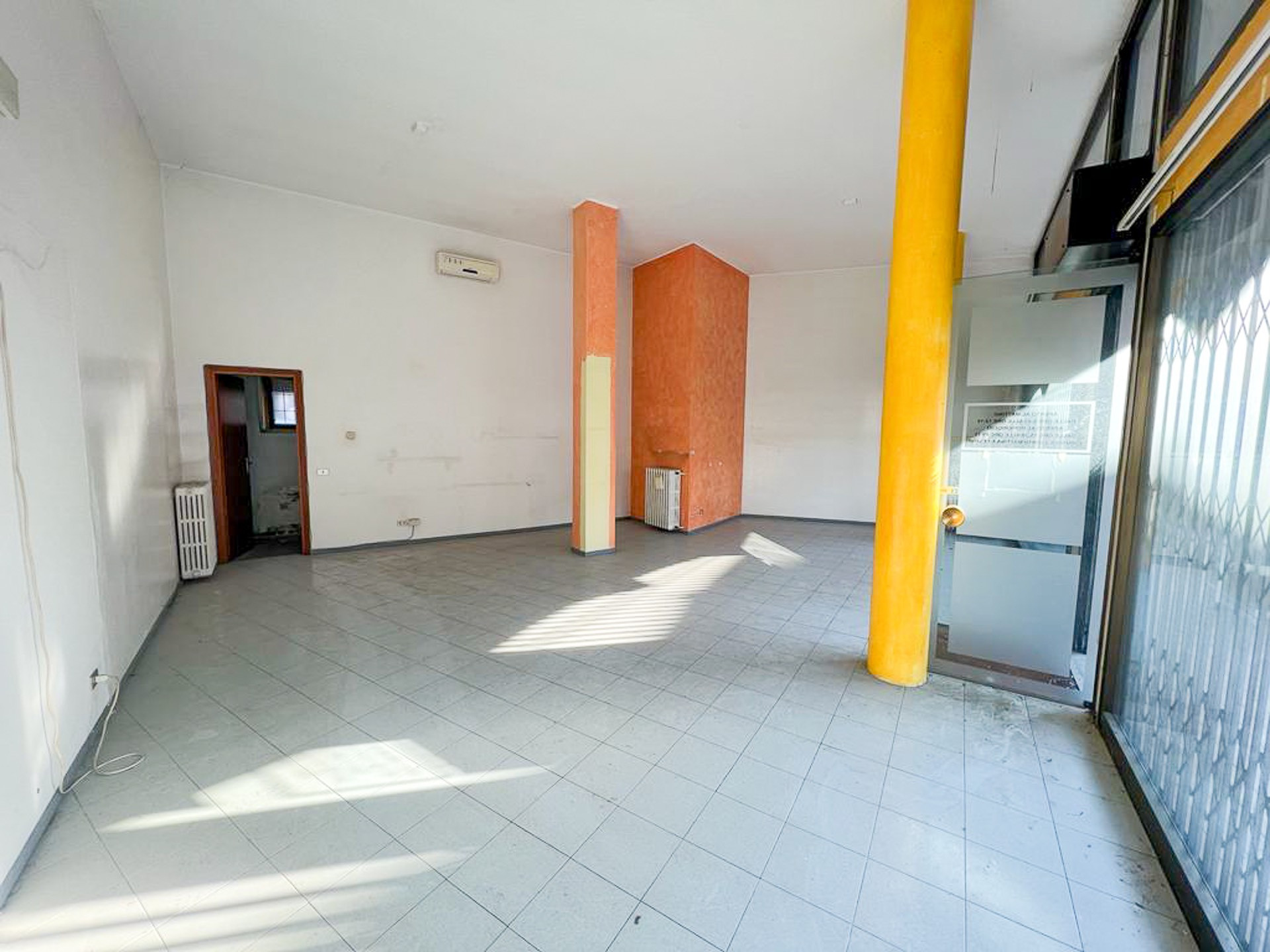 Negozio in vendita a Pontoglio