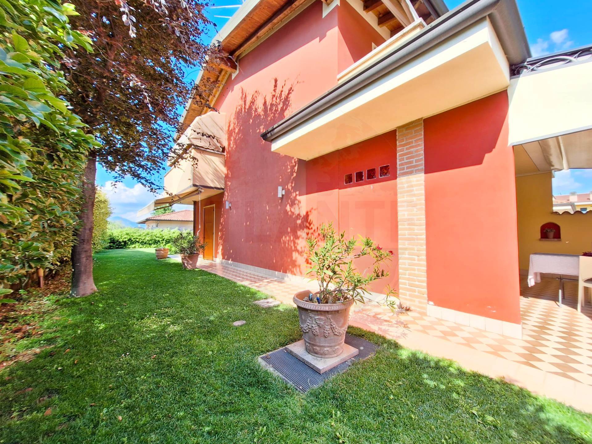 Casa Indipendente in vendita a Rovato, Sant'Andrea