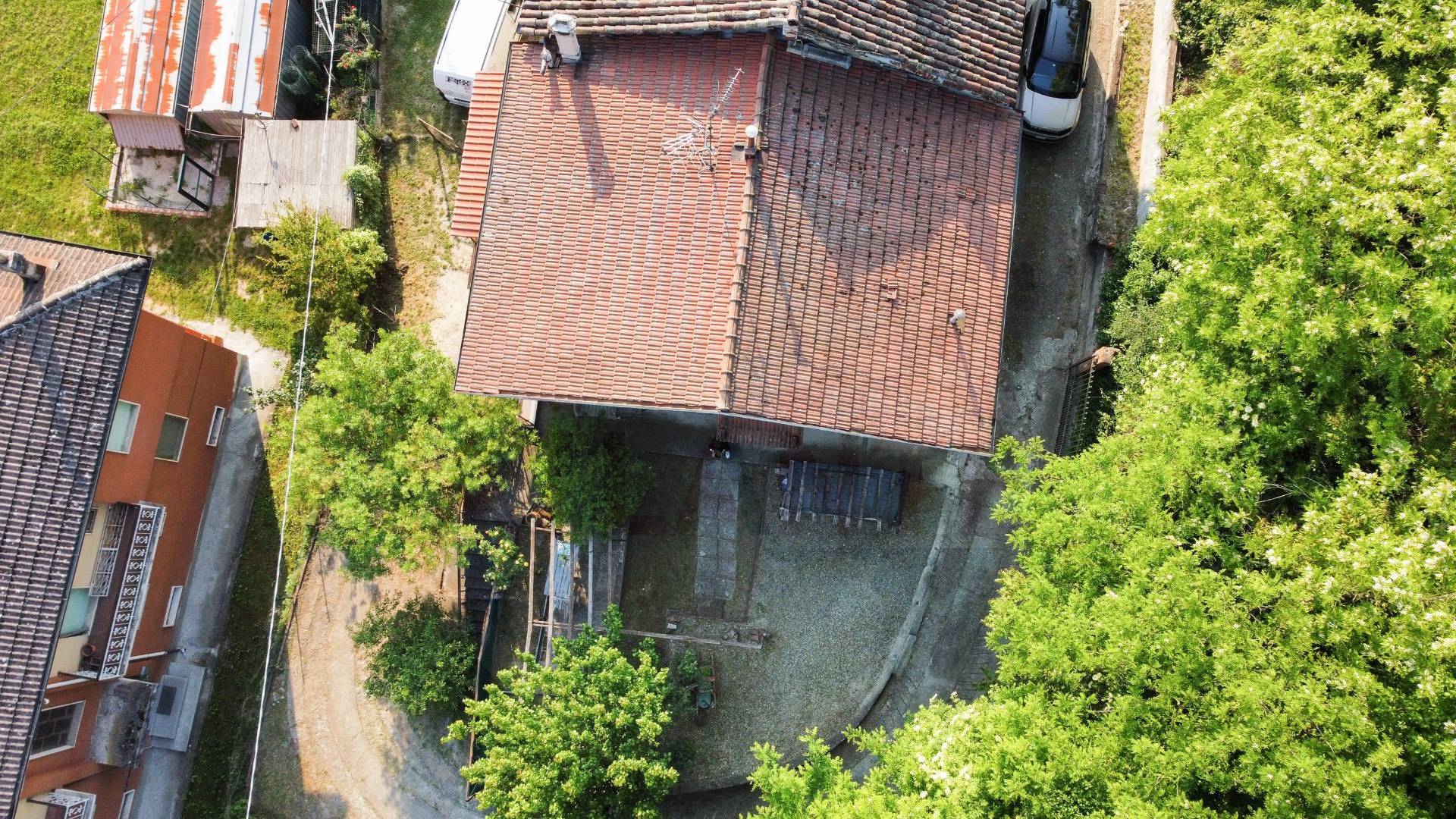 Casa Semindipendente in vendita a Alice Bel Colle